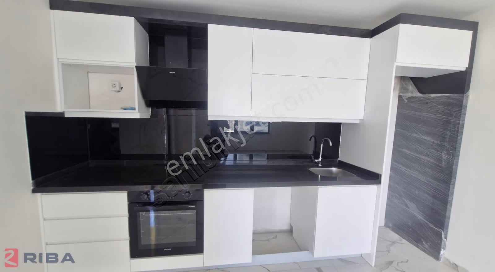 Lüks Konsept Tatil Sitesinde Geniş M2 3 Cepheli Daire - Görsel 9