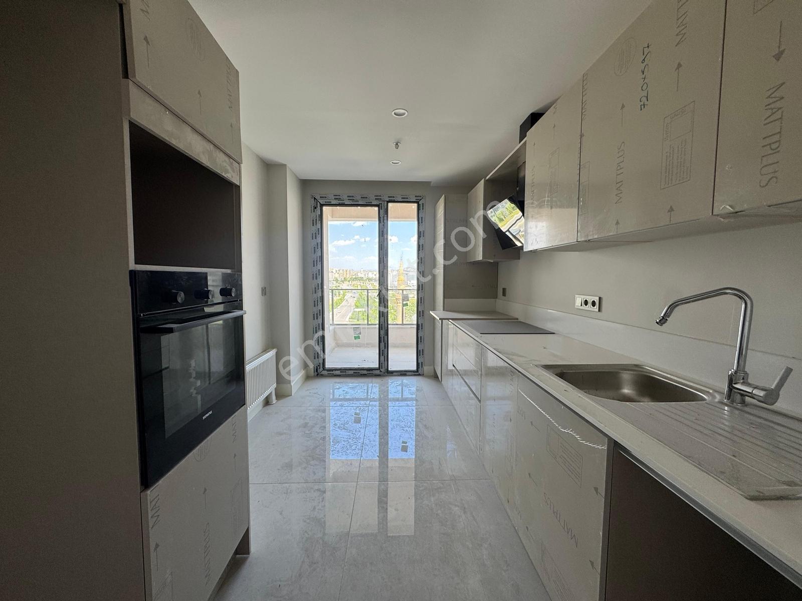 Adres Ankara'da Ultra Lüx Oturuma Hazır Geniş 3+1 Kiralık Daire - Görsel 9