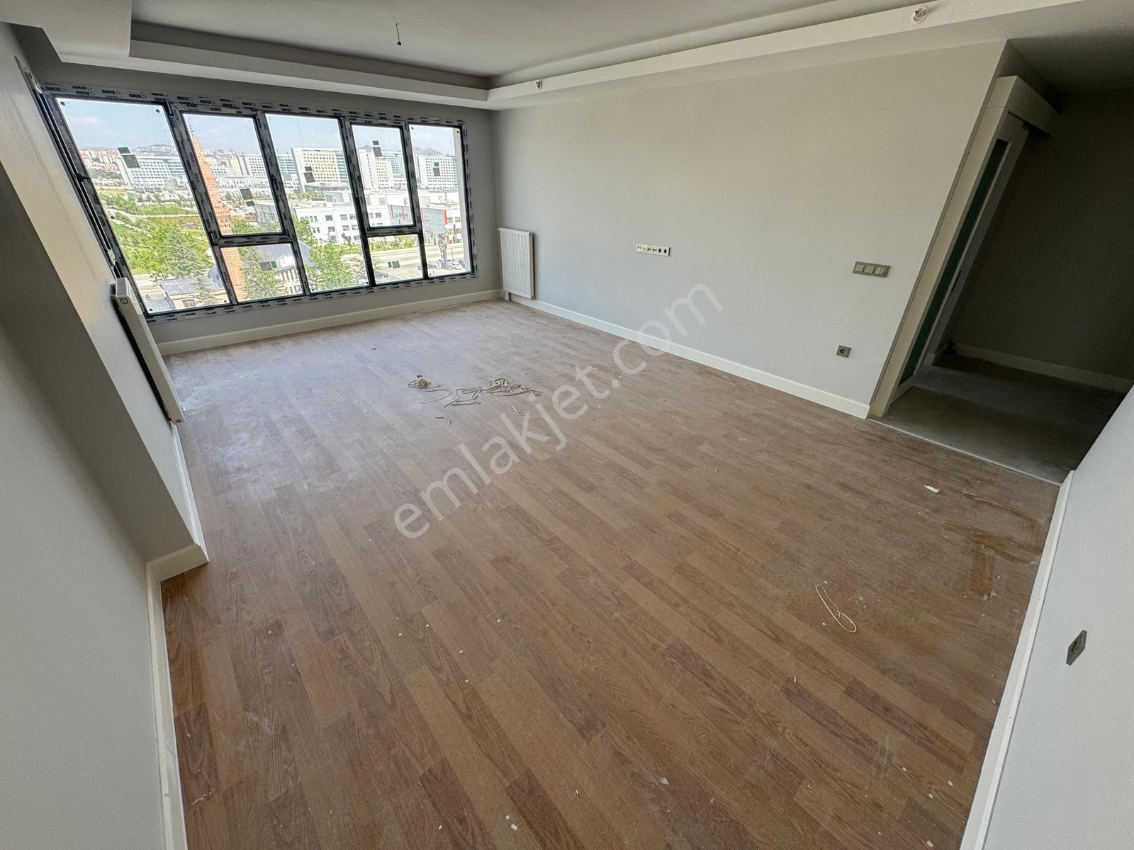 Adres Ankara'da Ultra Lüx Oturuma Hazır Geniş 3+1 Kiralık Daire - Görsel 2