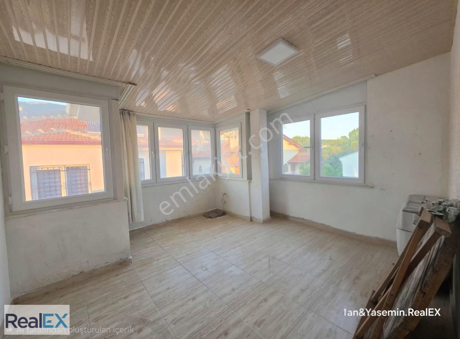 Denize 100 Mt Mesafesiyle Kiralık 3+1 Villa - Görsel 13
