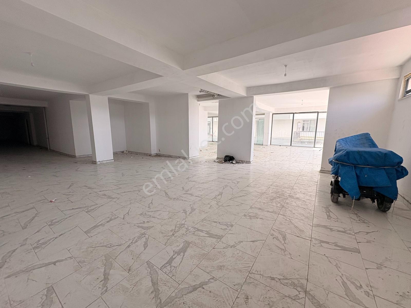 Vefa Group İnşaat'tan Biruni Caddesinde Satılık 500 M2 Dükkan - Görsel 4