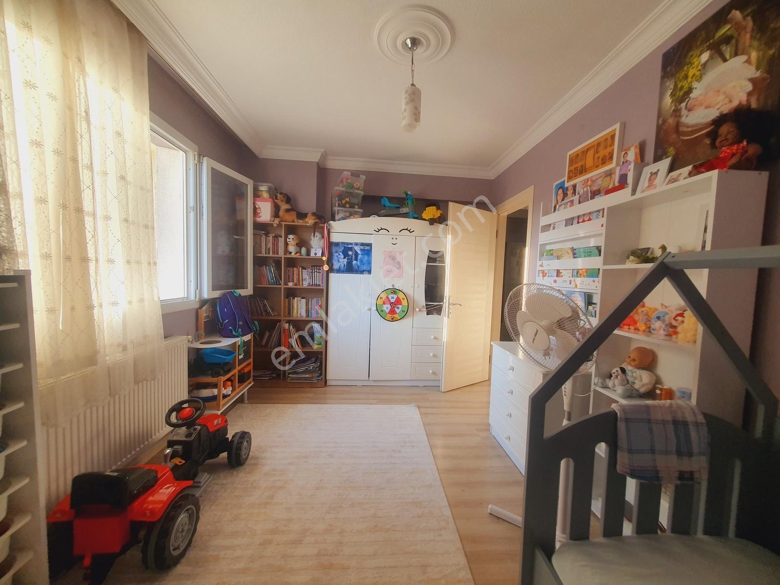 Bahar Mah'de Merkezi Konumda Geniş Ve Ferah 3+1 Kiralık Daire - Görsel 15
