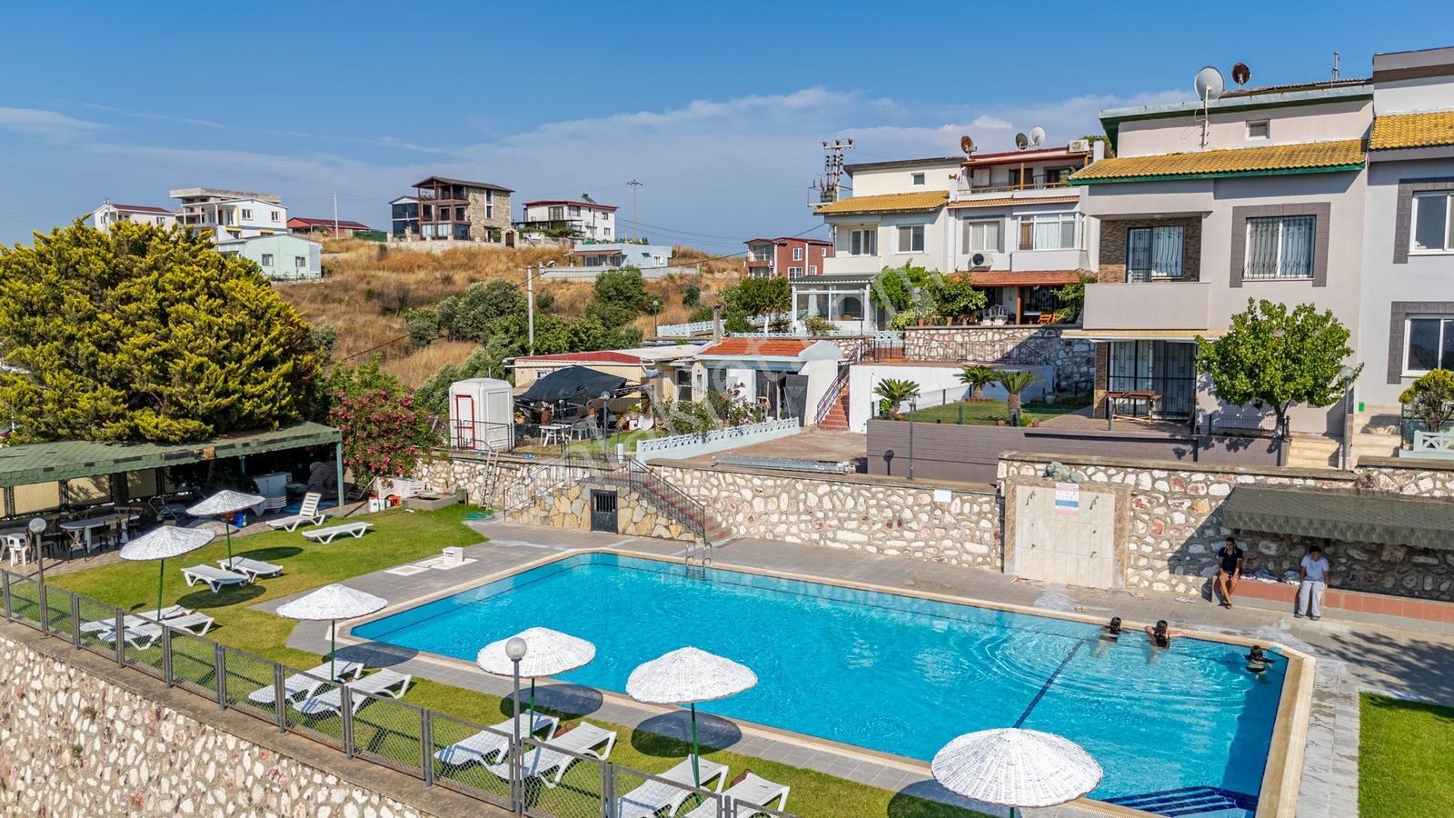 Denize Yakın, Yüzme Havuzlu , Kapanmaz Manzaralı Fırsat Villa - Görsel 11