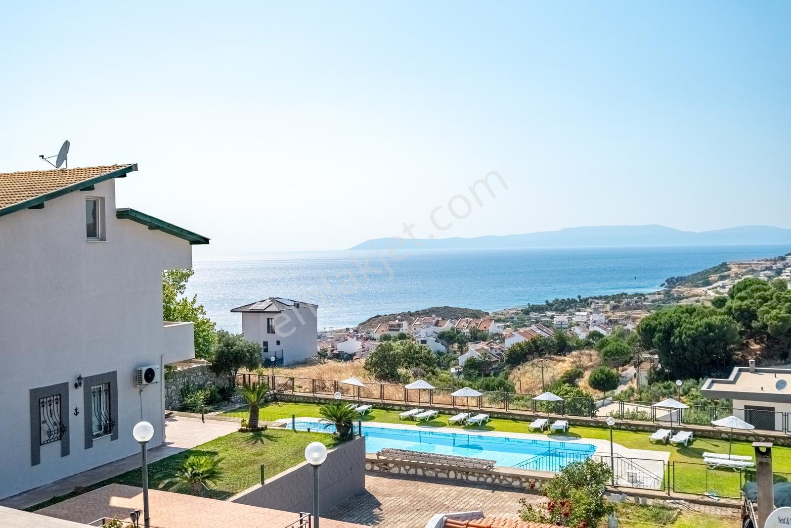Denize Yakın, Yüzme Havuzlu , Kapanmaz Manzaralı Fırsat Villa