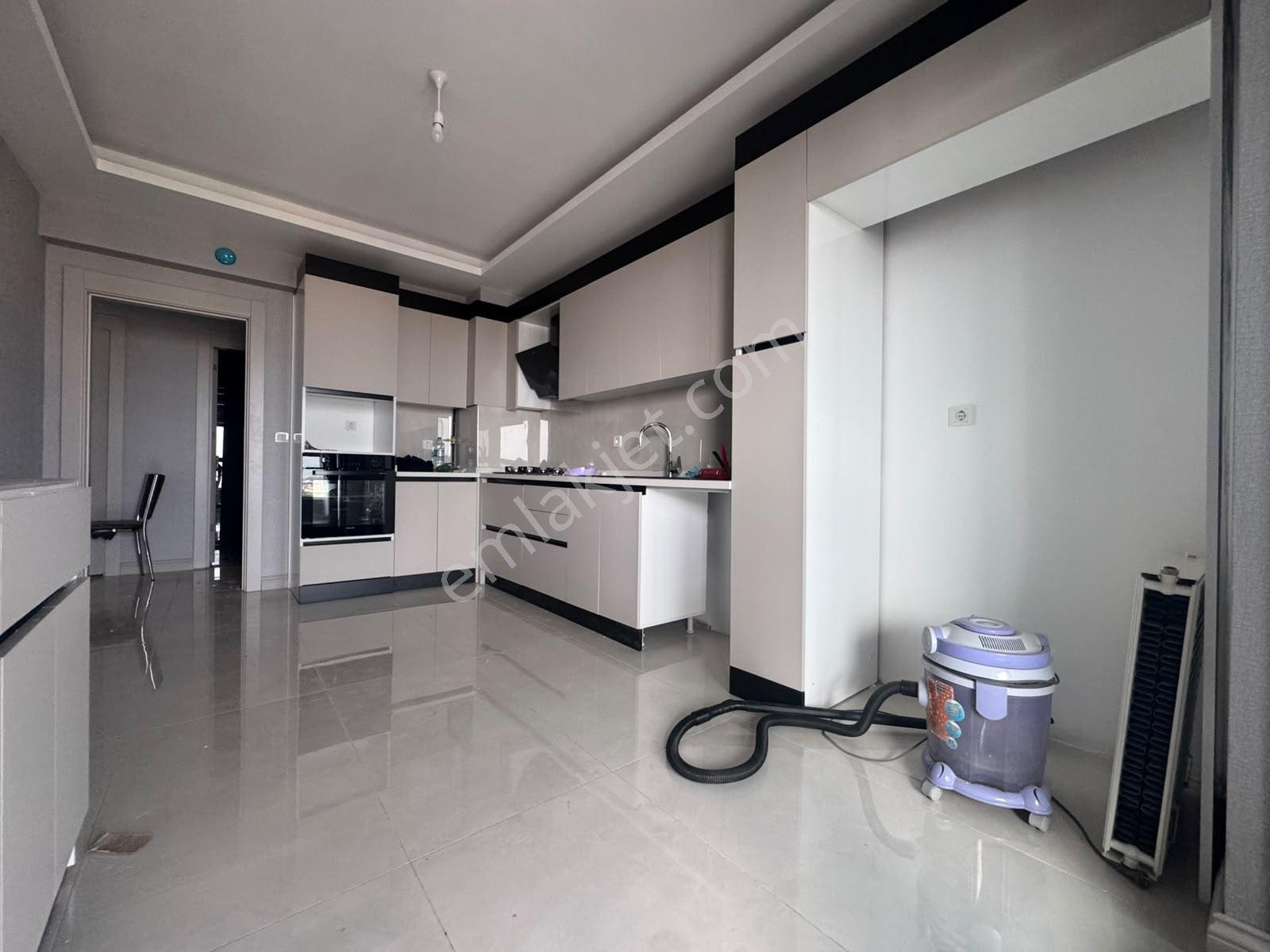 Törekent Mahallesinde Metro Yakını Full Yapılı 4+1 Kiralık Daire - Görsel 11