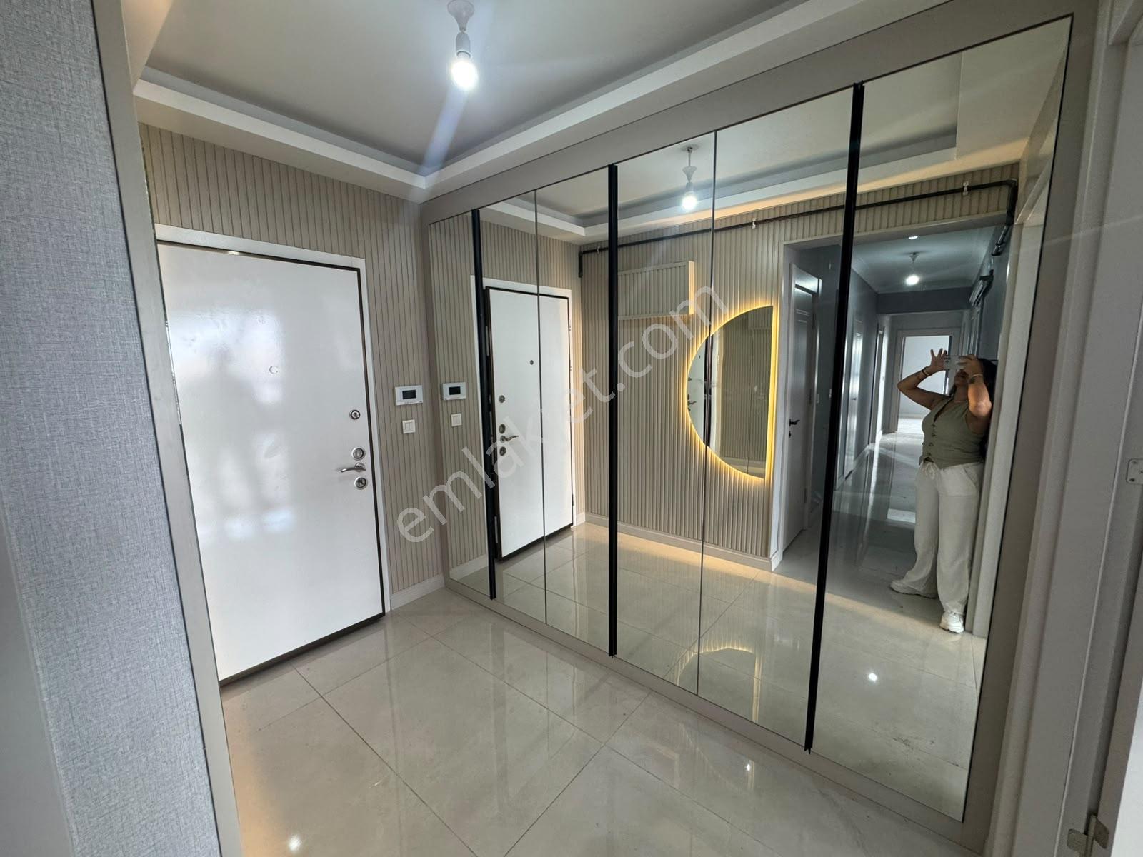 Törekent Mahallesinde Metro Yakını Full Yapılı 4+1 Kiralık Daire - Görsel 22