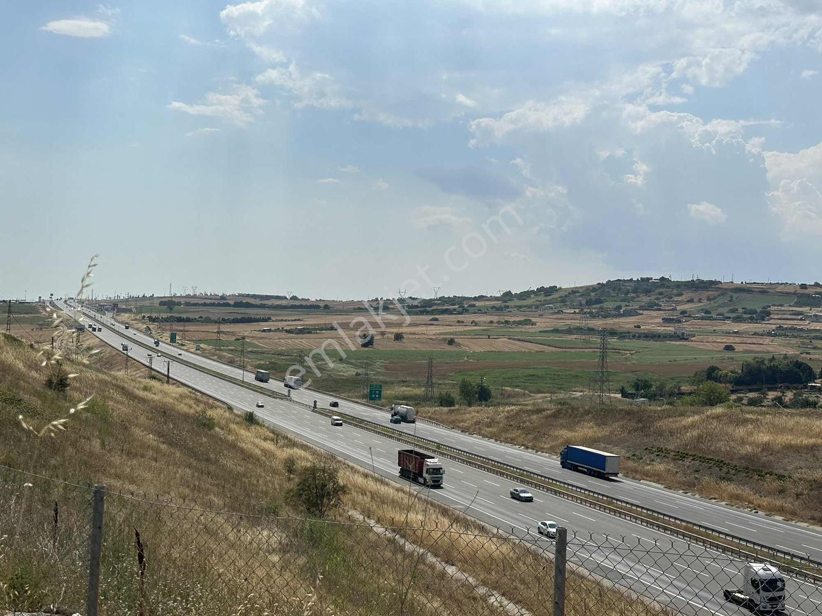 Fenerköyde Harika Konum Tek Tapu Elektrik Su Gaz Yola Cephe - Görsel 13
