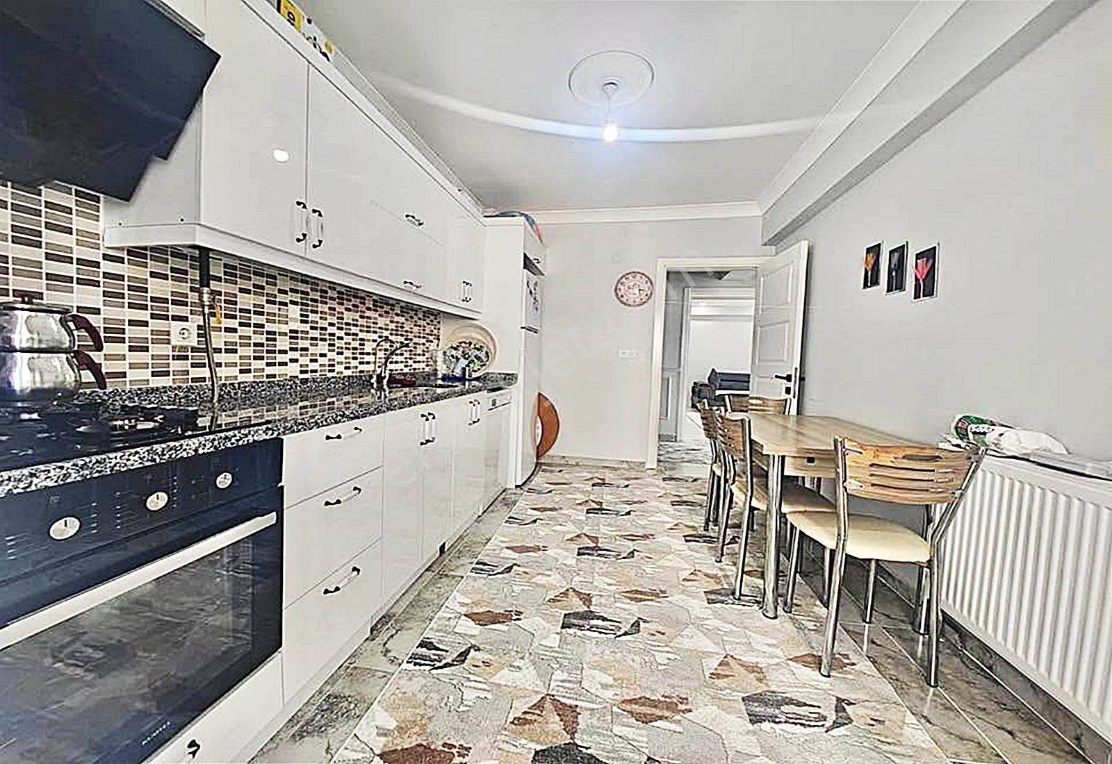 Merkezi Konum Hemen Taşınmaya Hazır 2+1 Ara Kat Satılık Daire - Görsel 5