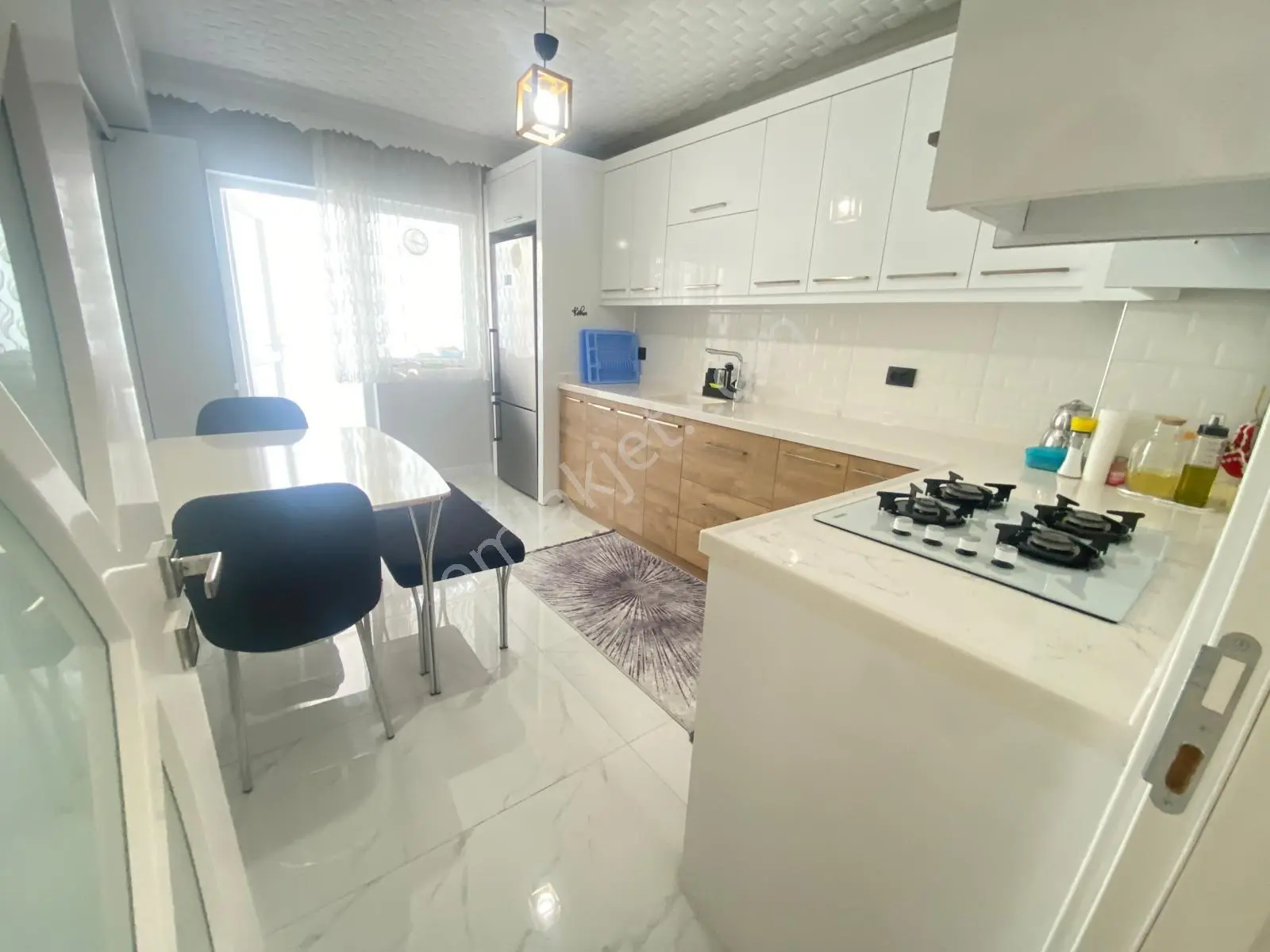 Sincan Pınarbaşı Mhde 3+1 Ara Kat Full Yapılı Ön Cephe Lüks Daire