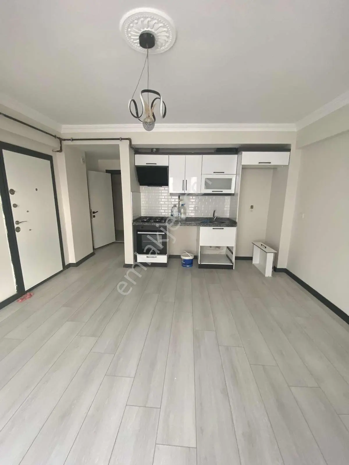 Nusratiyede Heykele Yürüme Mesafesinde Kiralık 1+1 Daire