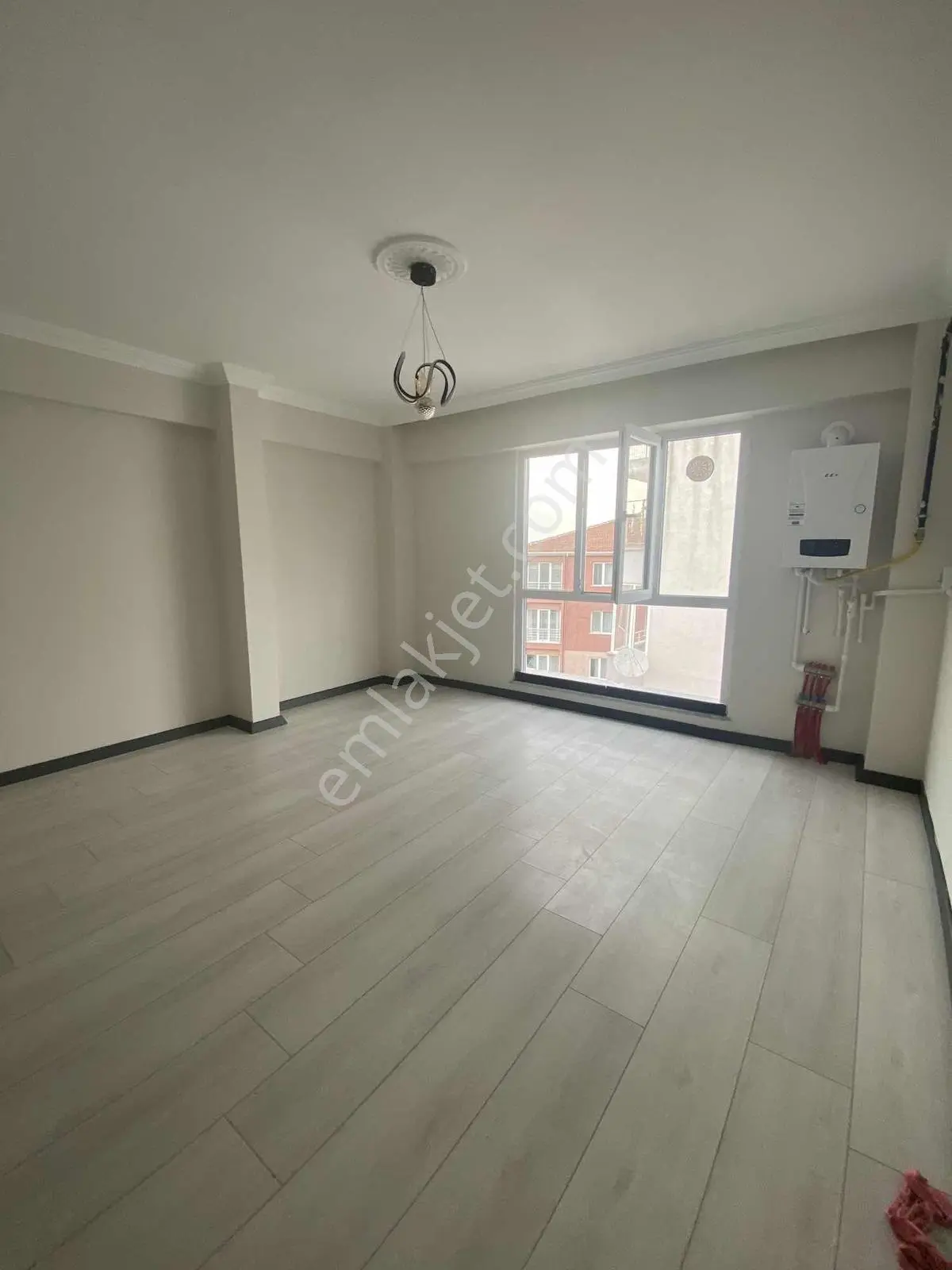 Nusratiyede Heykele Yürüme Mesafesinde Kiralık 1+1 Daire - Görsel 3