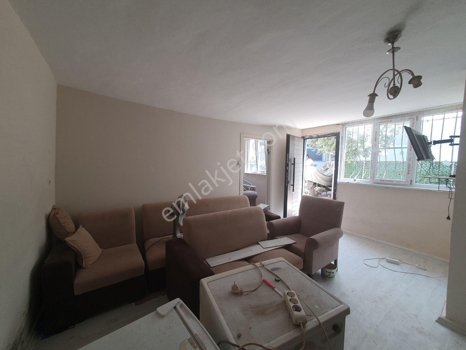 Kuşadası Türkmen Mahallesi'nde Merkezi Konumda Boş.1+1.kiralık - Görsel 4