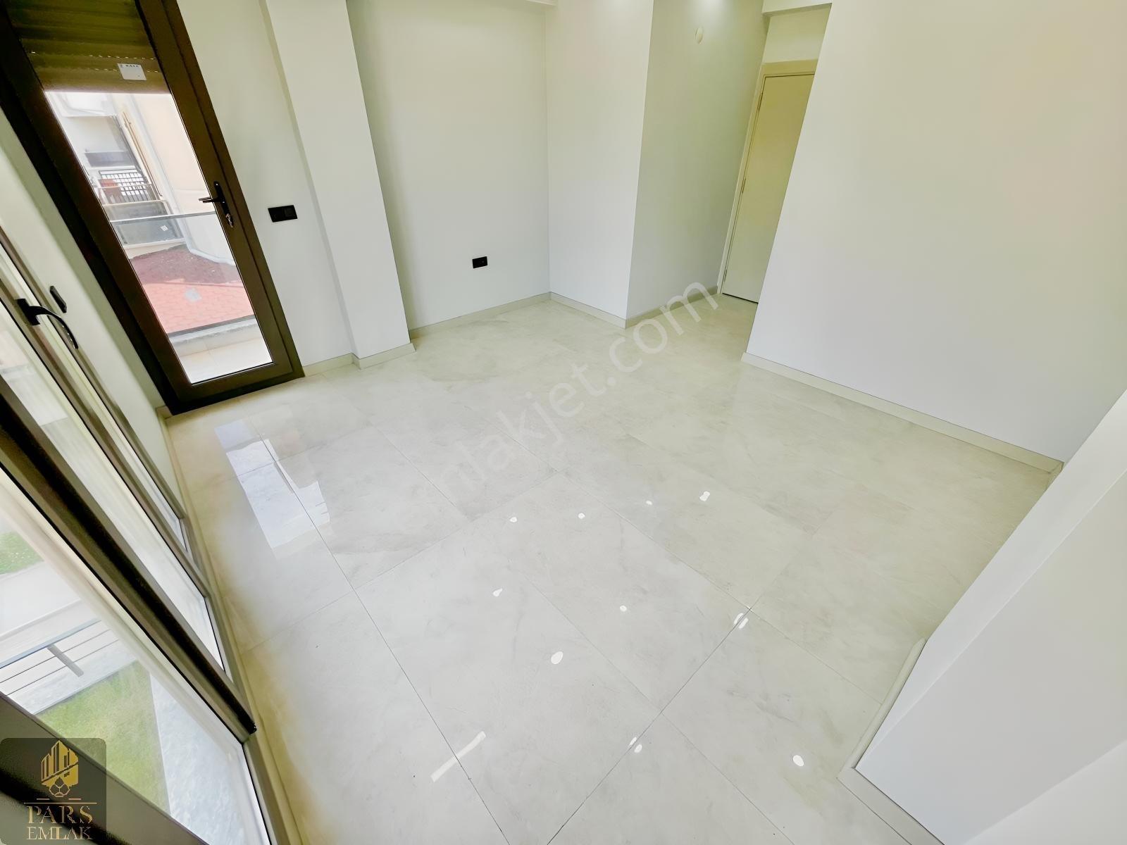 Parstan Tahtakuşlarda Müstakil Bahçeli Denize 50m Lüks 3+1 Villa - Görsel 35