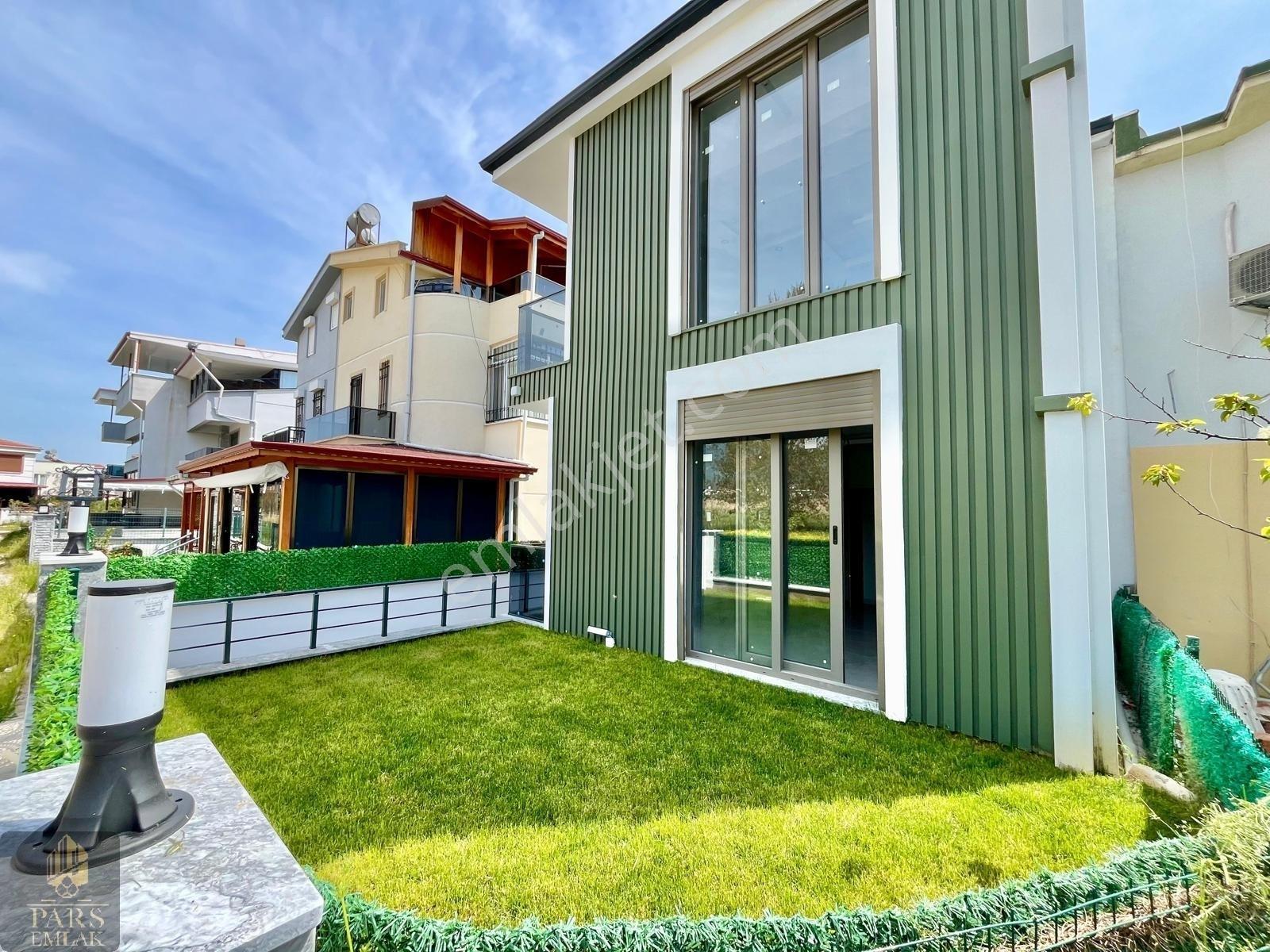 Parstan Tahtakuşlarda Müstakil Bahçeli Denize 50m Lüks 3+1 Villa - Görsel 22