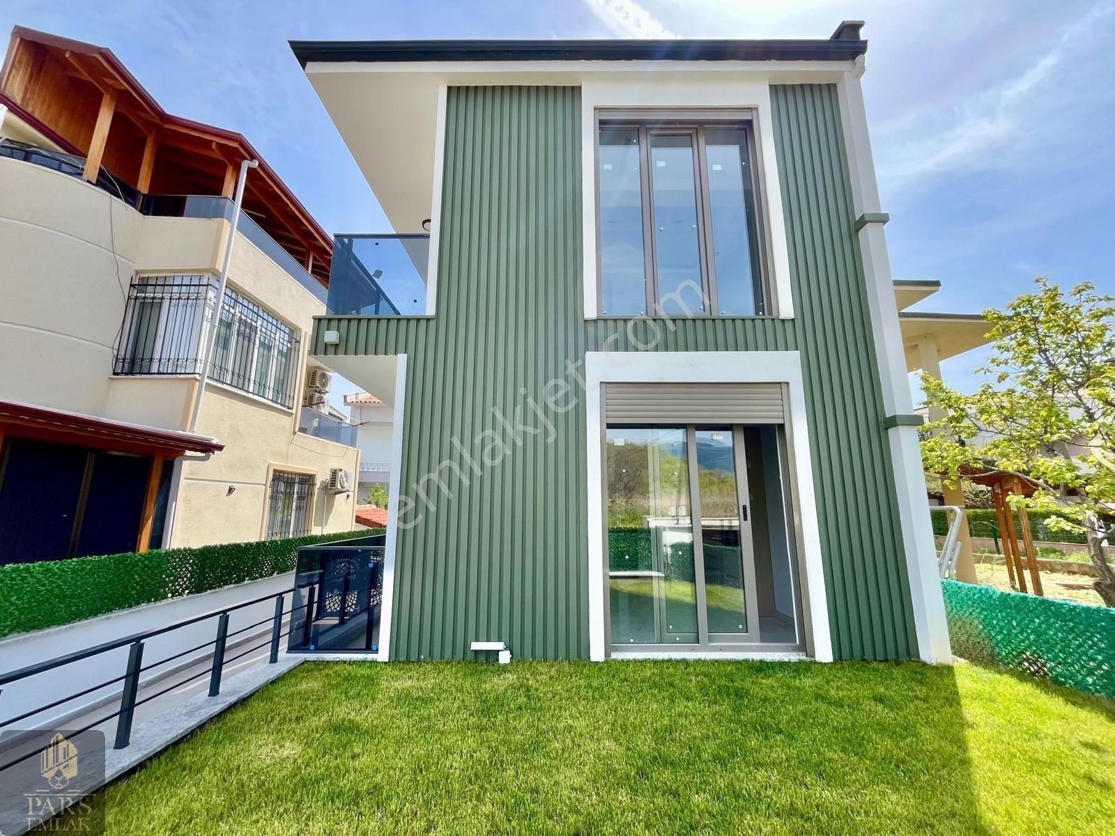 Parstan Tahtakuşlarda Müstakil Bahçeli Denize 50m Lüks 3+1 Villa - Görsel 34