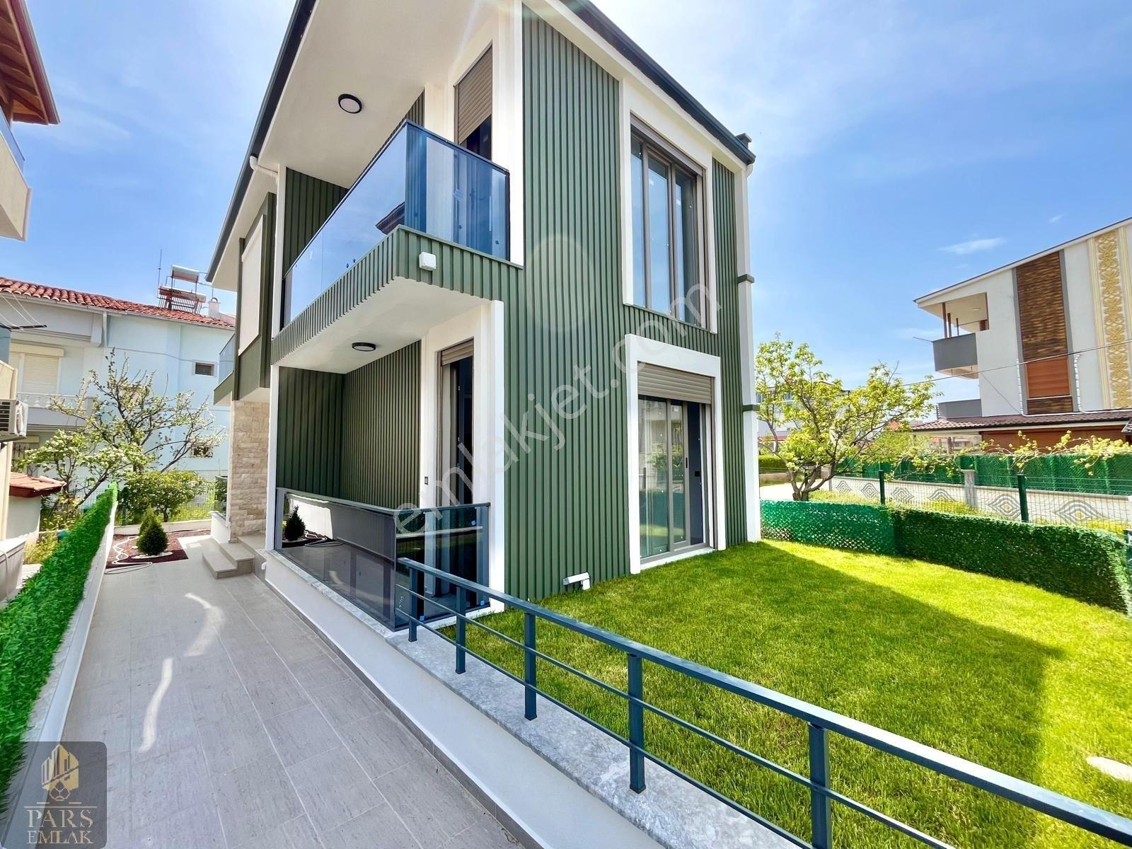 Parstan Tahtakuşlarda Müstakil Bahçeli Denize 50m Lüks 3+1 Villa - Görsel 25