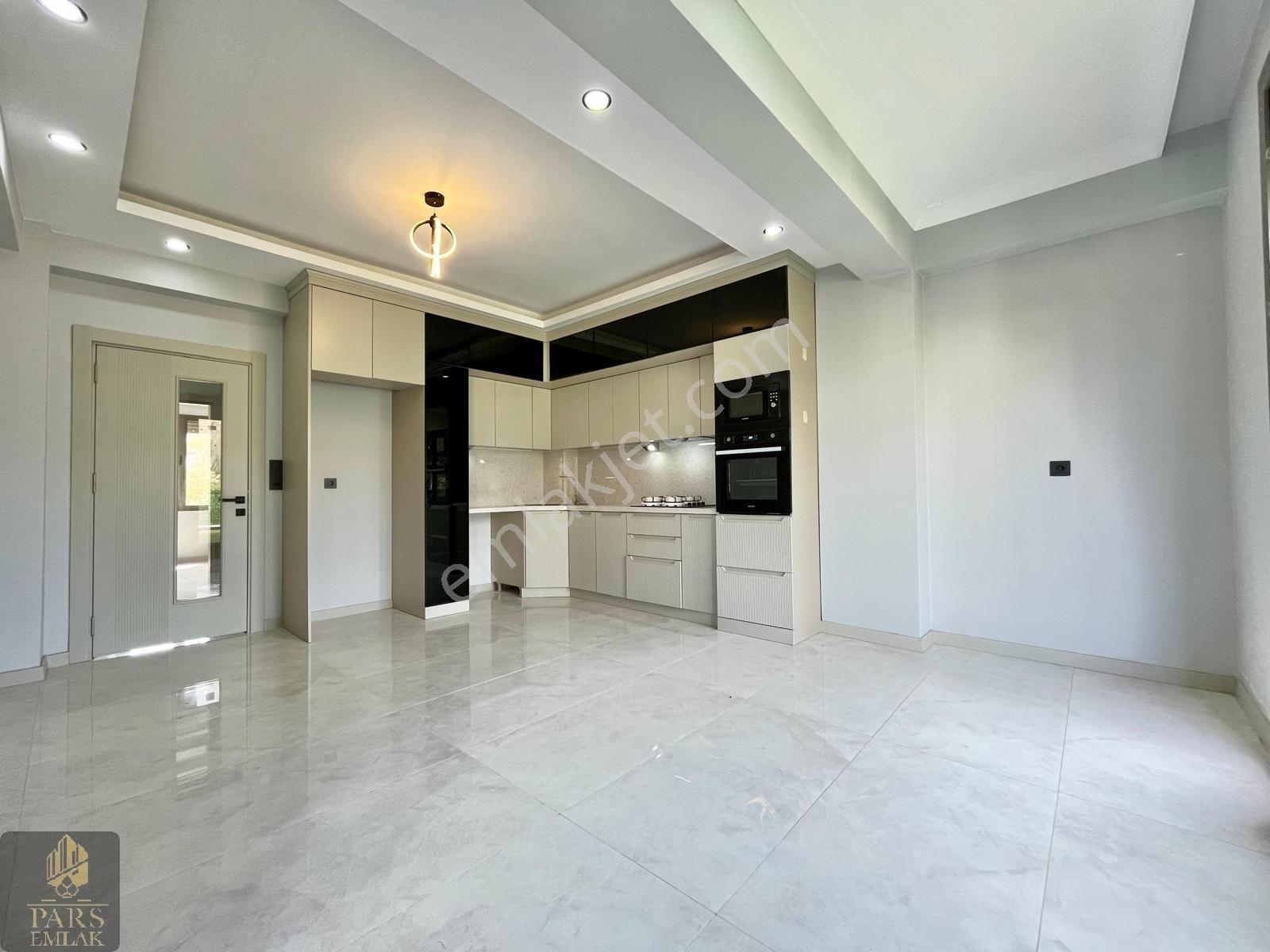 Parstan Tahtakuşlarda Müstakil Bahçeli Denize 50m Lüks 3+1 Villa - Görsel 13