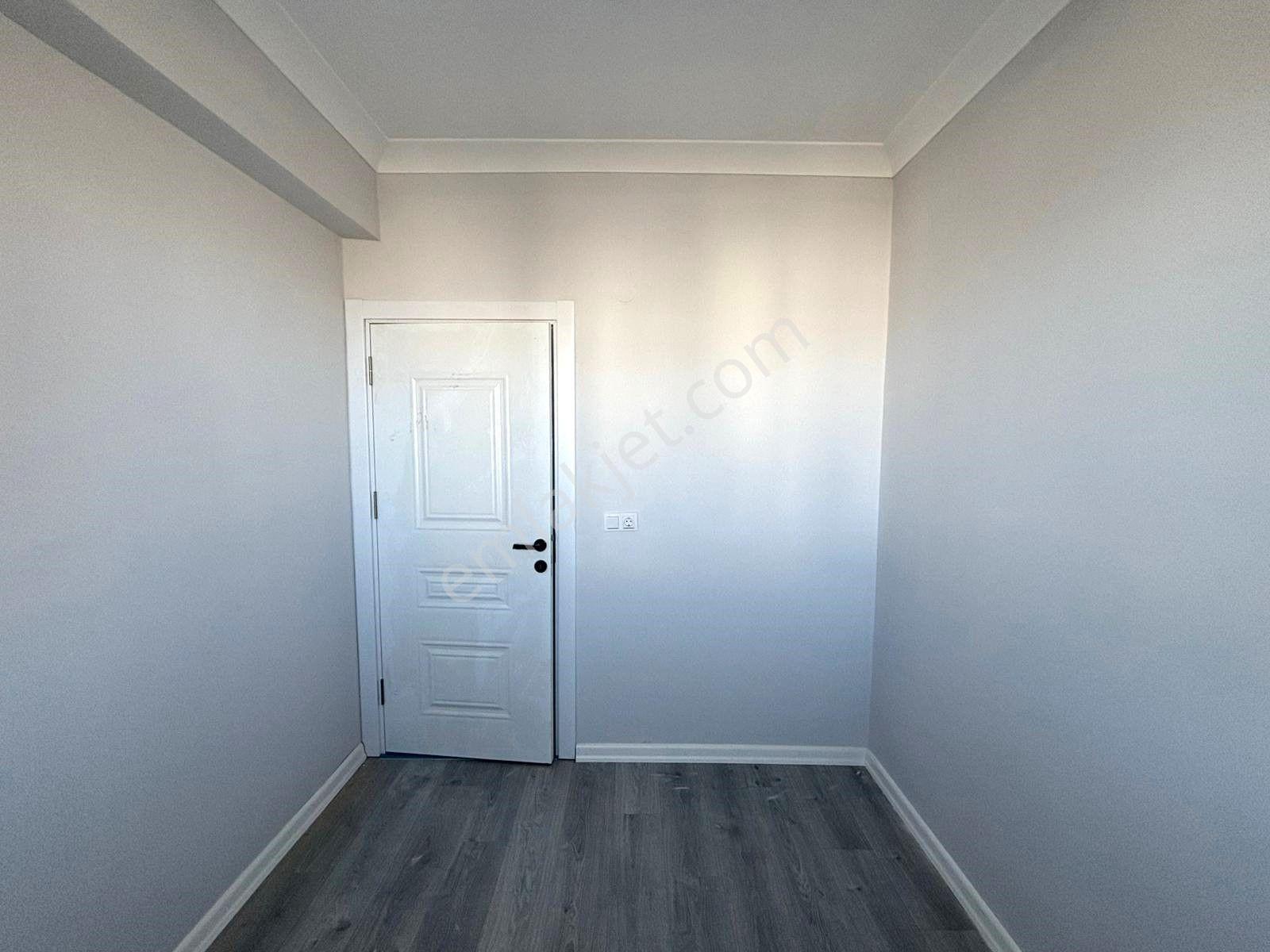 **eryıldız Gayrimenkul'den**site İçinde Kiralık Balkonlu Lüx 2+1 - Görsel 19