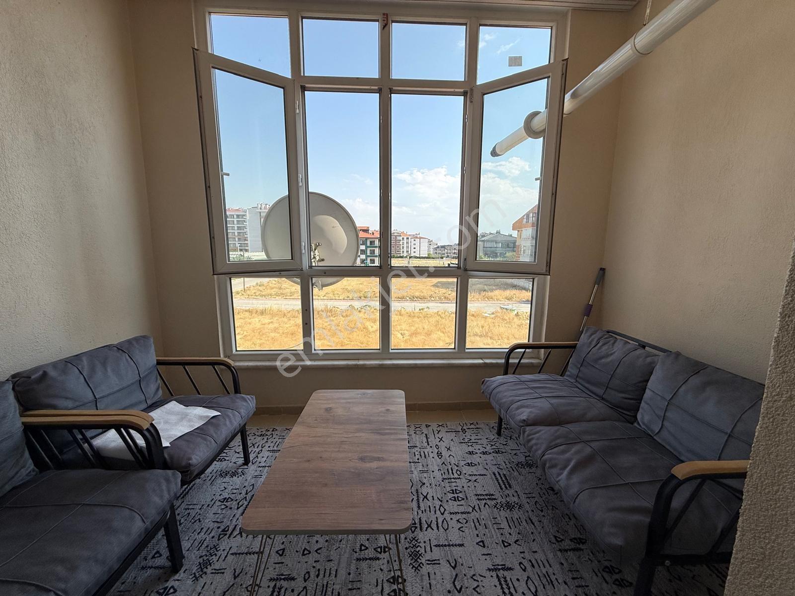 Yazır Mah.tramvay Durağı Yakını Kiralık 1+1 Eşyalı Dubleks Daire - Görsel 14