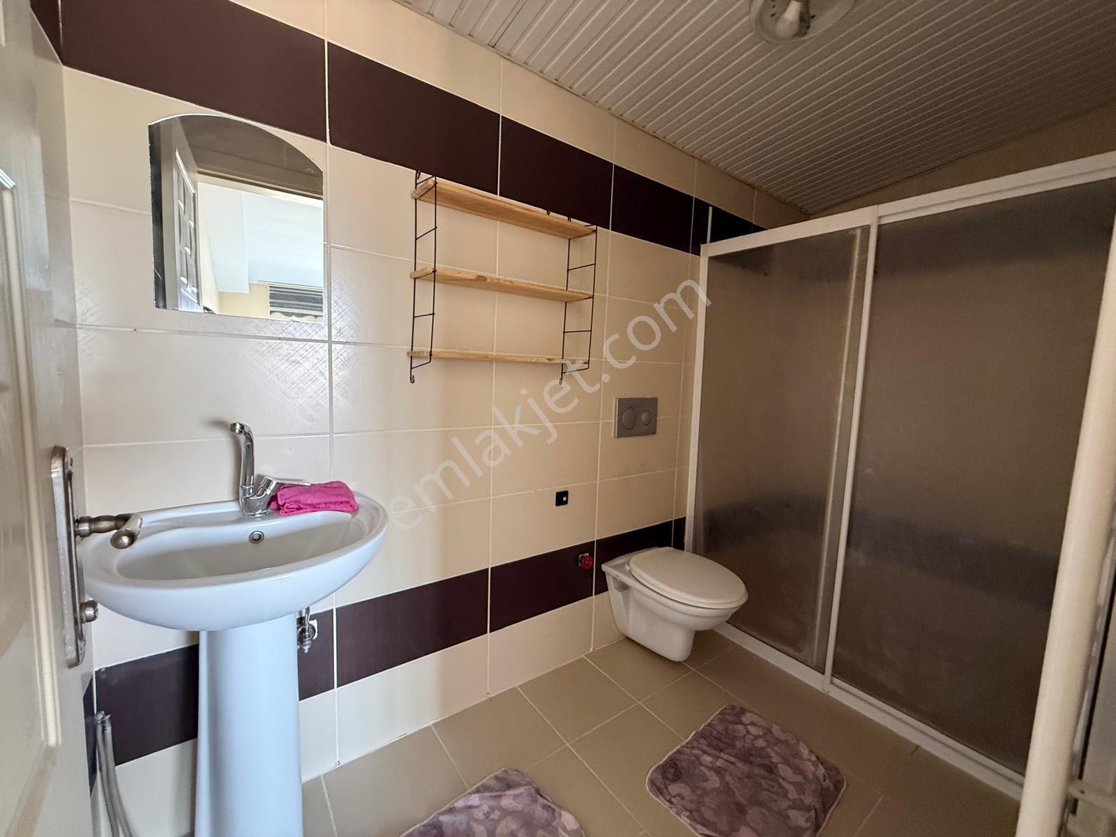 Yazır Mah.tramvay Durağı Yakını Kiralık 1+1 Eşyalı Dubleks Daire - Görsel 17
