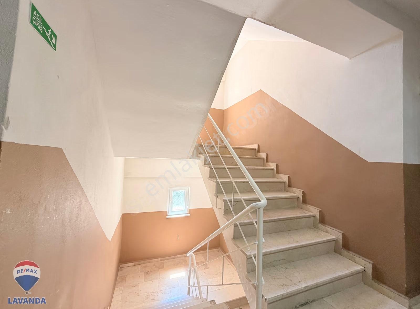 Remax Lavanda'dan Belediye Konutlarında 3+1 Kiralık Ferah Daire - Görsel 27