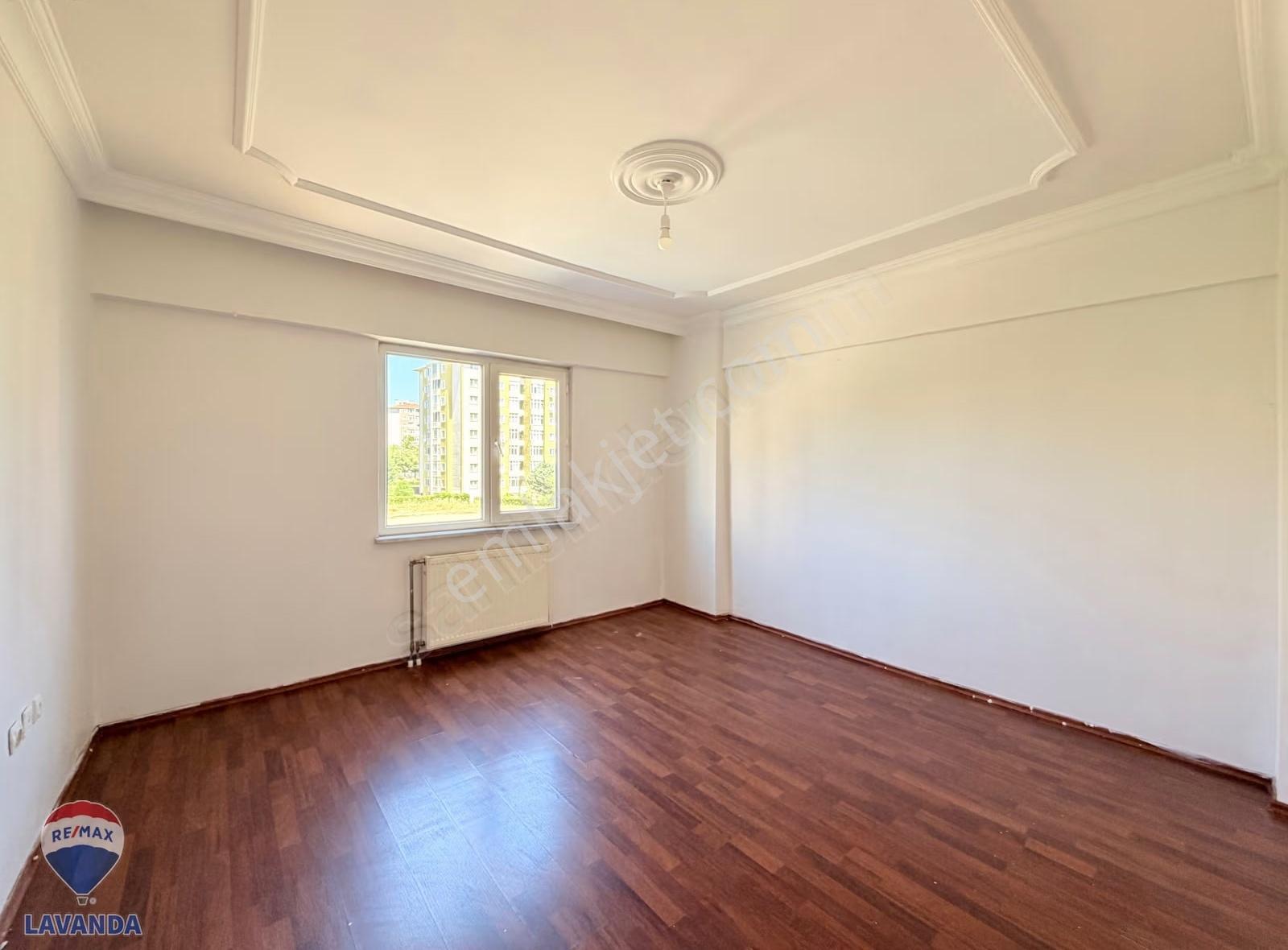 Remax Lavanda'dan Belediye Konutlarında 3+1 Kiralık Ferah Daire - Görsel 2