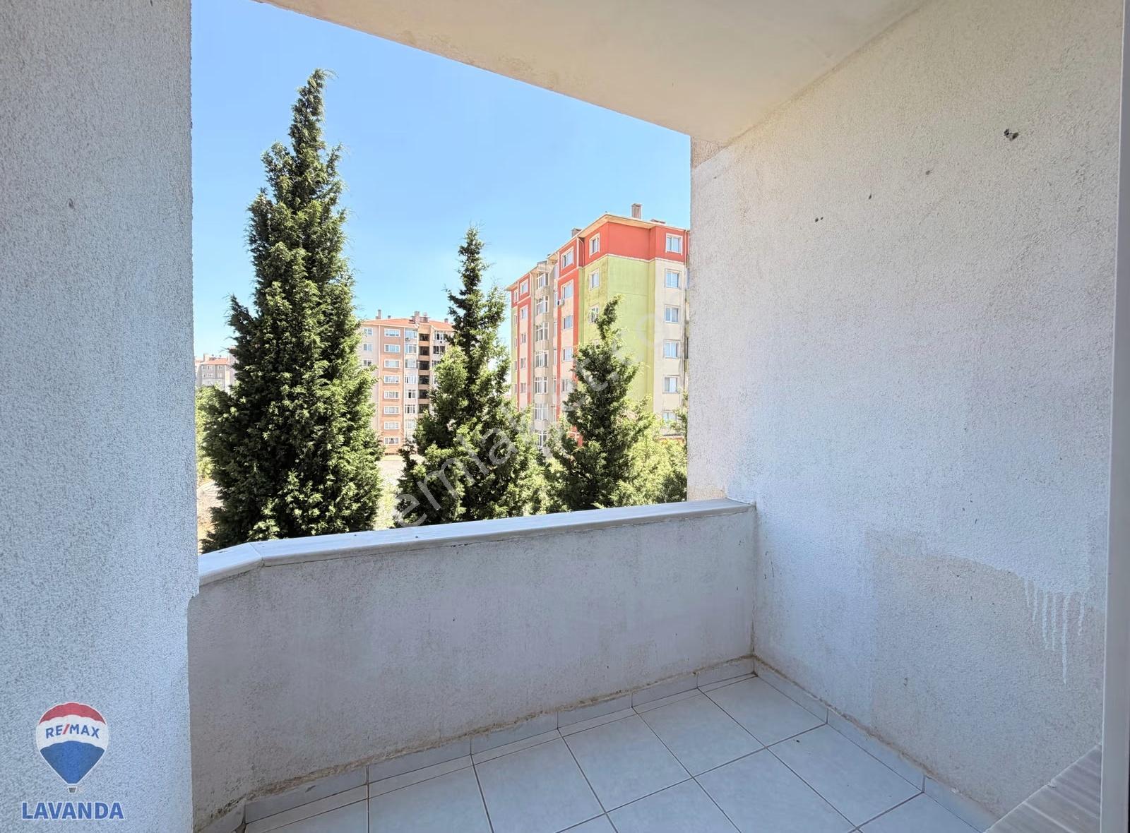 Remax Lavanda'dan Belediye Konutlarında 3+1 Kiralık Ferah Daire - Görsel 12