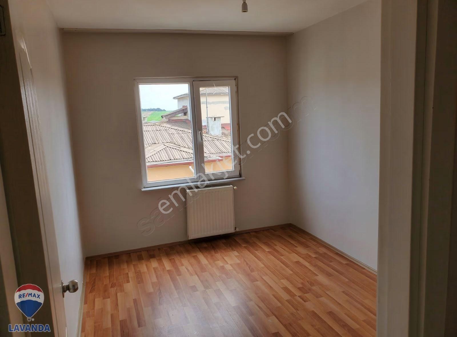 Re/max Lavanda Dan 3+1 130 M2 Havuzlu Site İçerisinde - Görsel 14