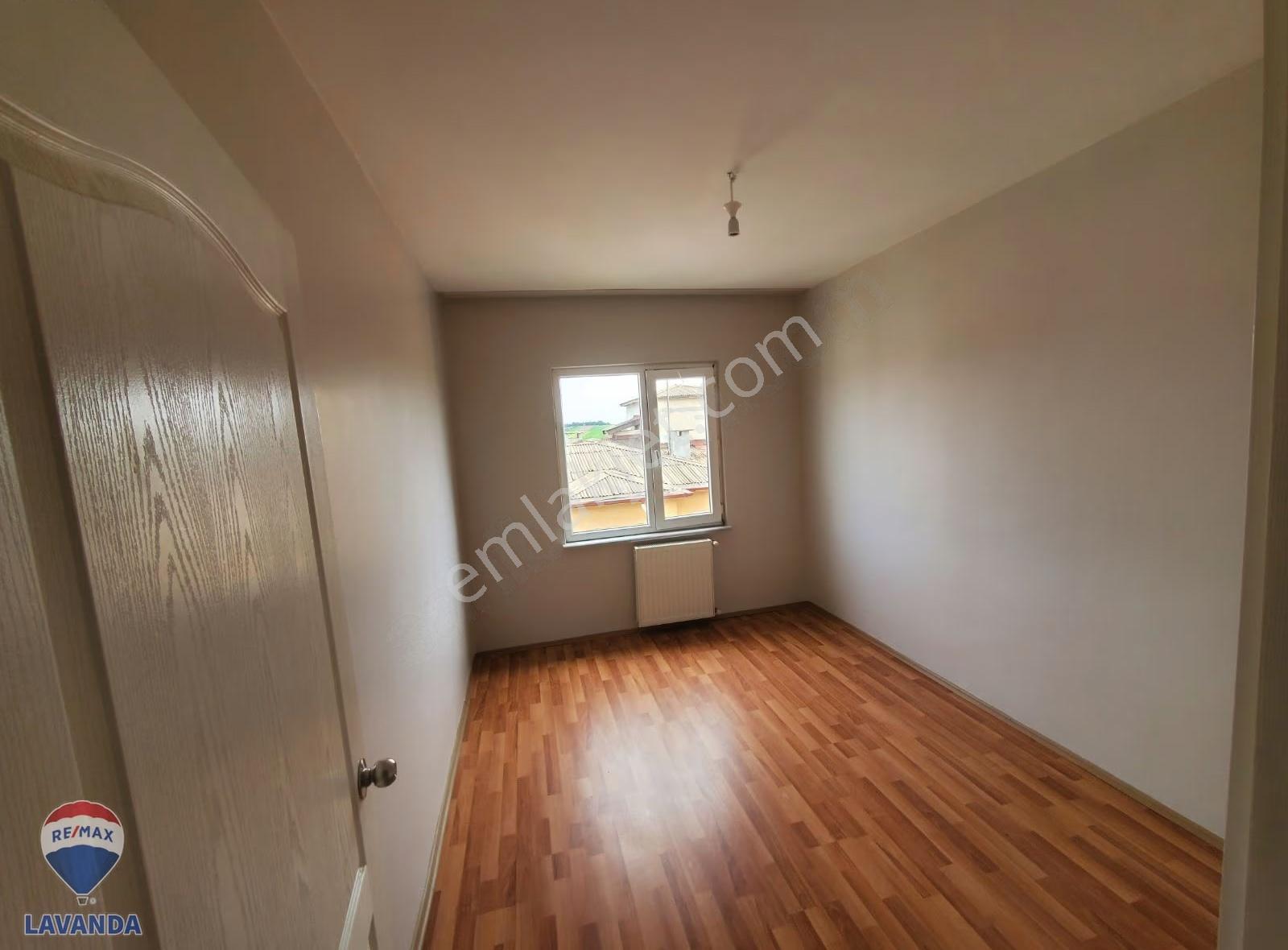 Re/max Lavanda Dan 3+1 130 M2 Havuzlu Site İçerisinde - Görsel 15