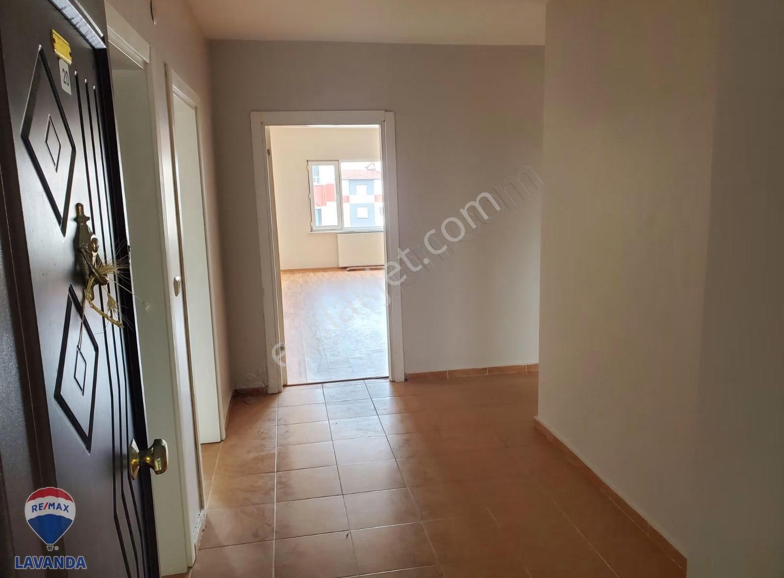 Re/max Lavanda Dan 3+1 130 M2 Havuzlu Site İçerisinde - Görsel 9