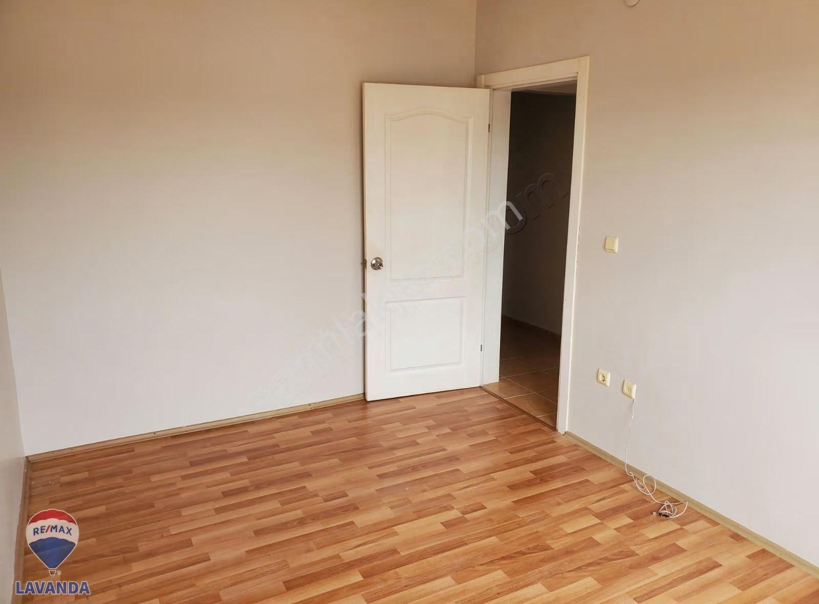 Re/max Lavanda Dan 3+1 130 M2 Havuzlu Site İçerisinde - Görsel 19