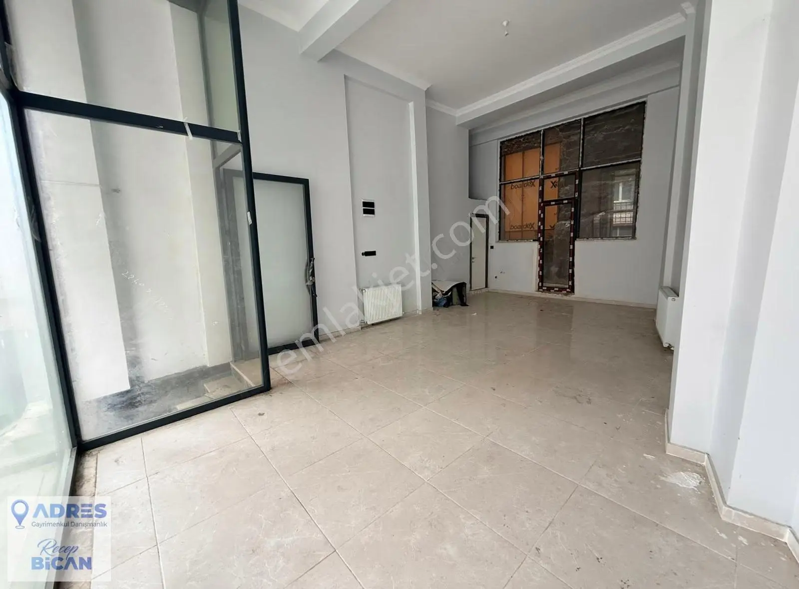 Kağıthane Çağlayan Sandalyeciler Caddesine Paralel Kiralık 70m2
