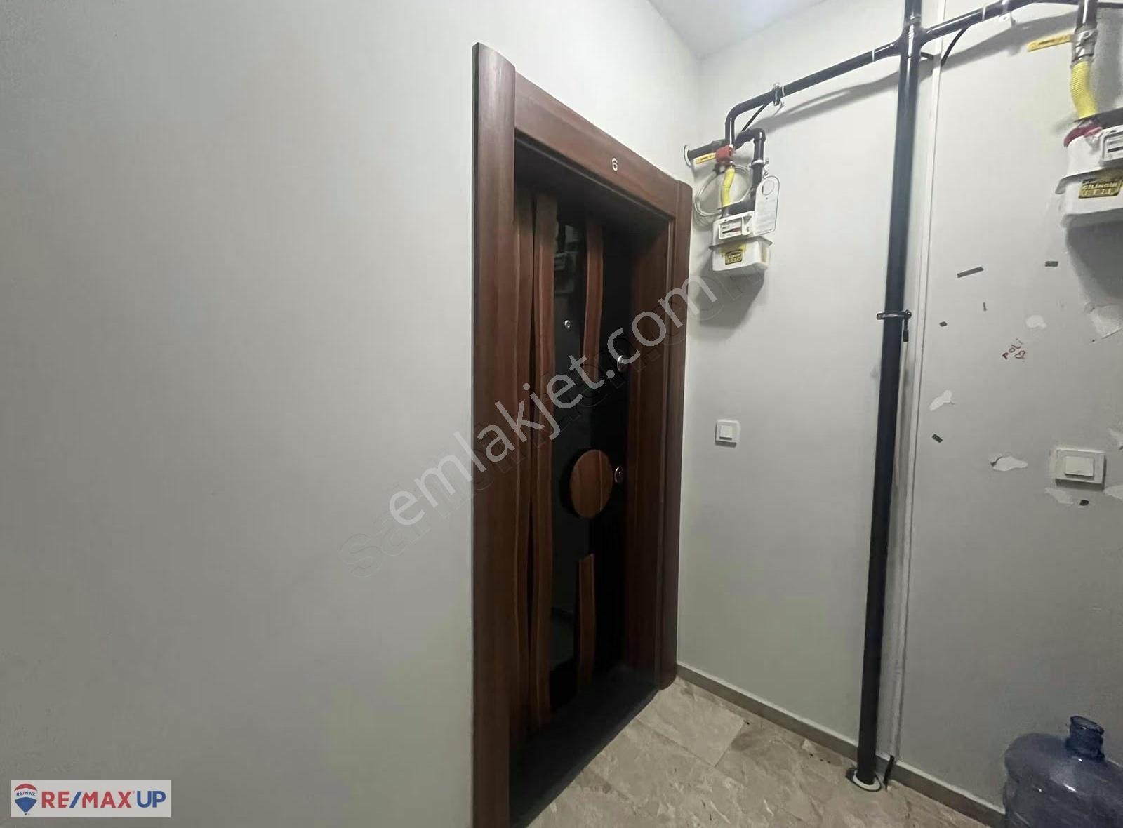 Nil Karkin'den Genç Binada Kiralık - Görsel 10