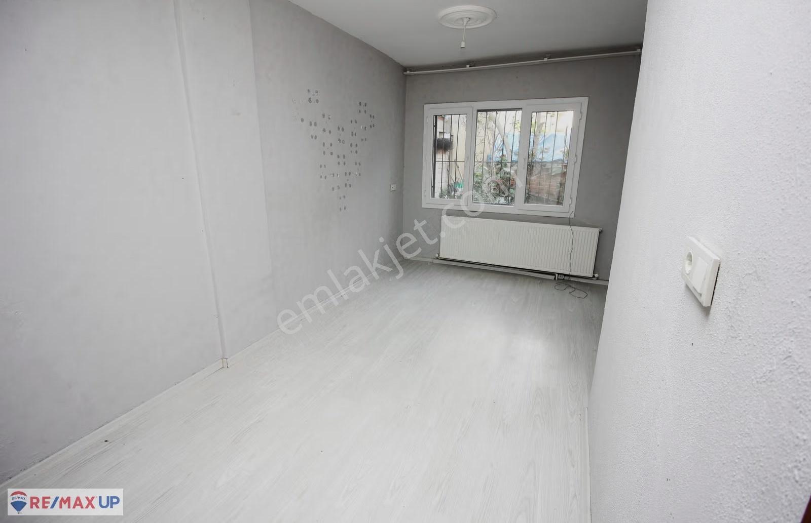 Buca Çamlıkule Mah Müstakil Bahçeli Doğalgazlı 2+1 Kiralık Daire - Görsel 5
