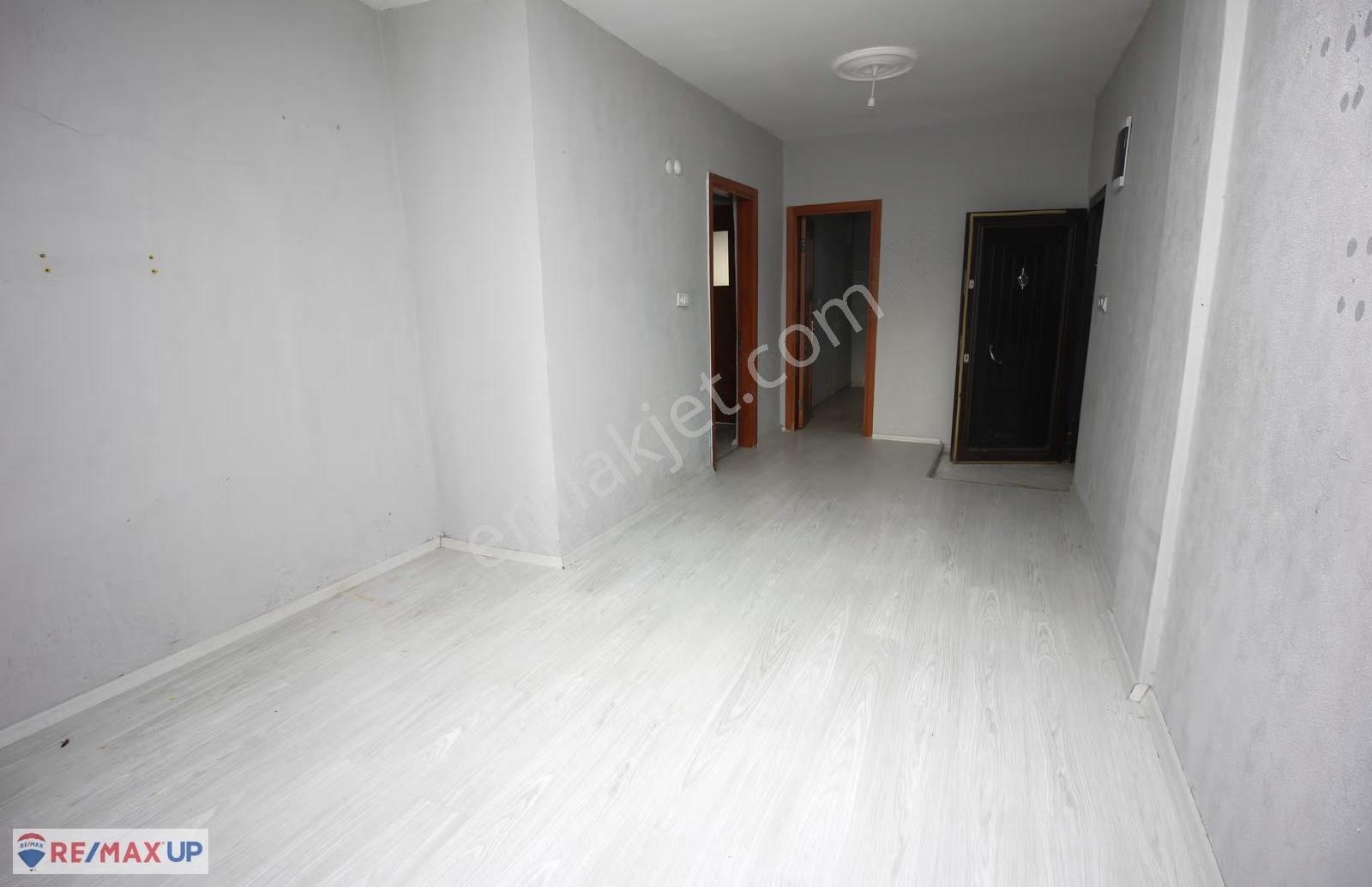 Buca Çamlıkule Mah Müstakil Bahçeli Doğalgazlı 2+1 Kiralık Daire - Görsel 3