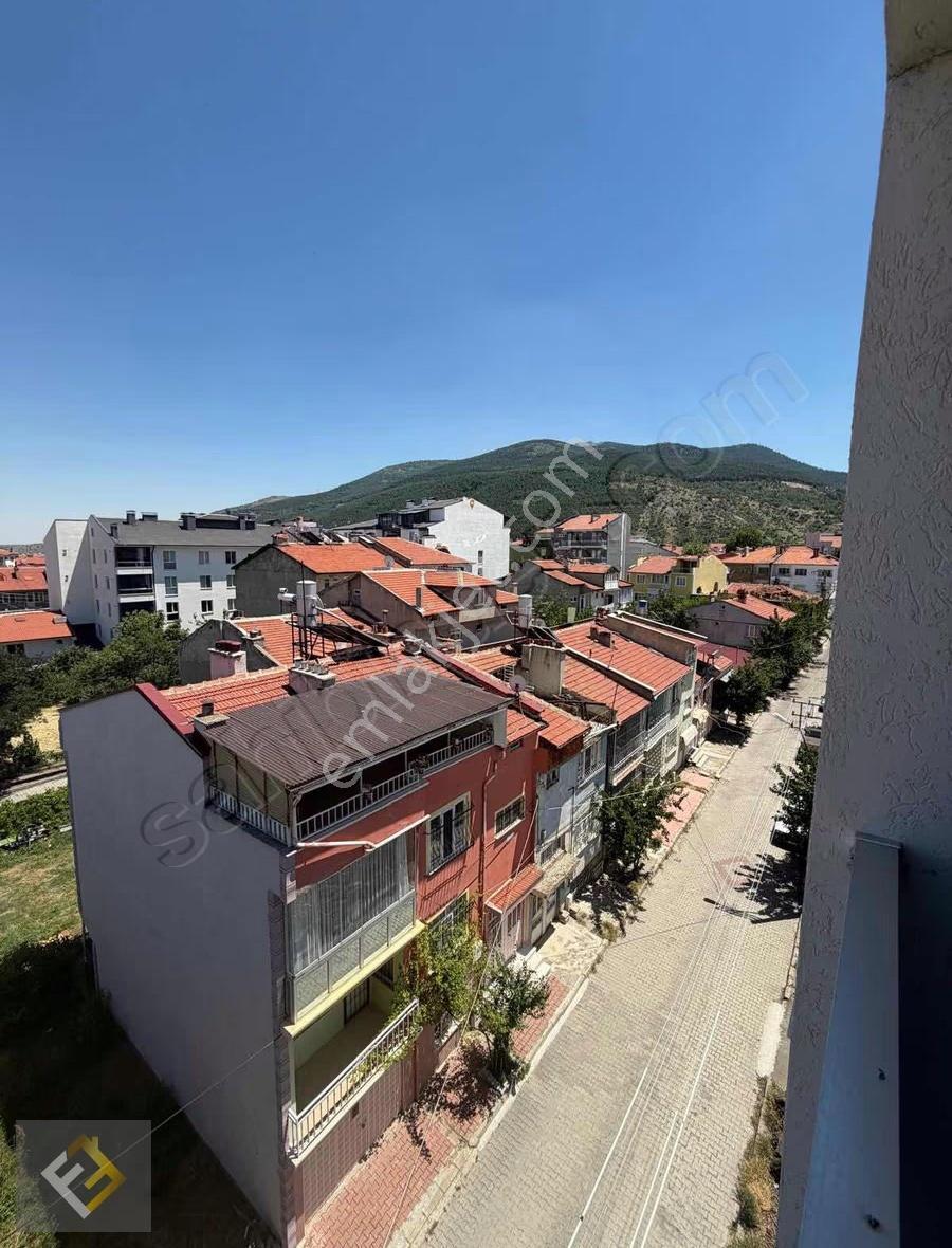 Furkan Emlaktan Çay Merkezde 2+1 Kiralık Lüx Daire - Görsel 6