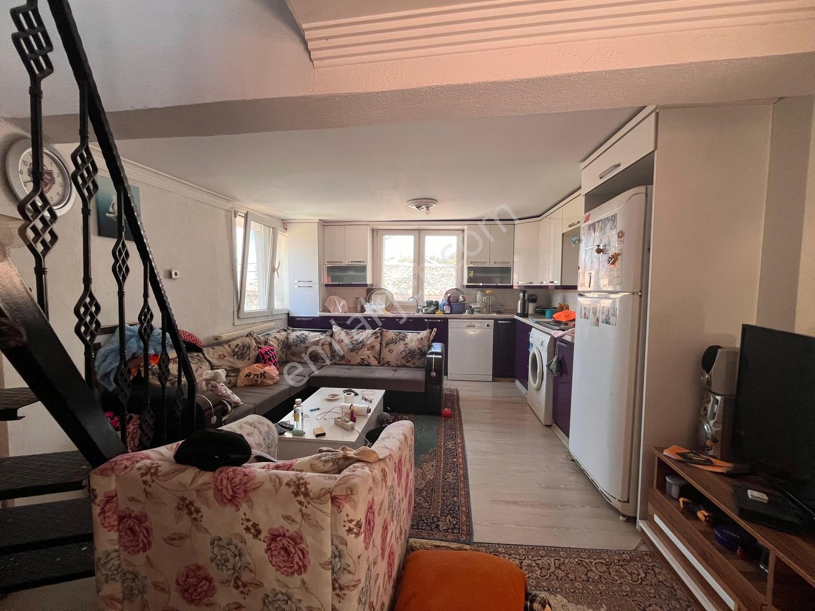 Kemalpaşa Sinancılar Köy İçi Satılık Tapulu 2 Katlı Müstakil Ev - Görsel 8