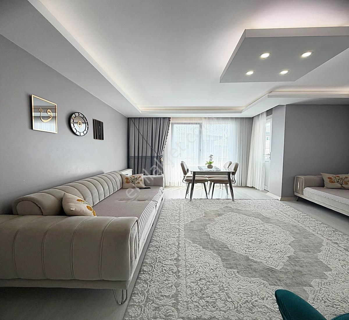 Acil Satılık ! Metrobüse 5dk Çift Balkon Öncephe 2+1 100m² Daire - Görsel 6