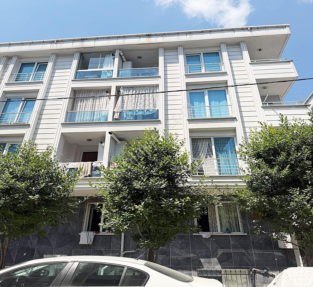 Acil Satılık ! Metrobüse 5dk Çift Balkon Öncephe 2+1 100m² Daire - Görsel 15
