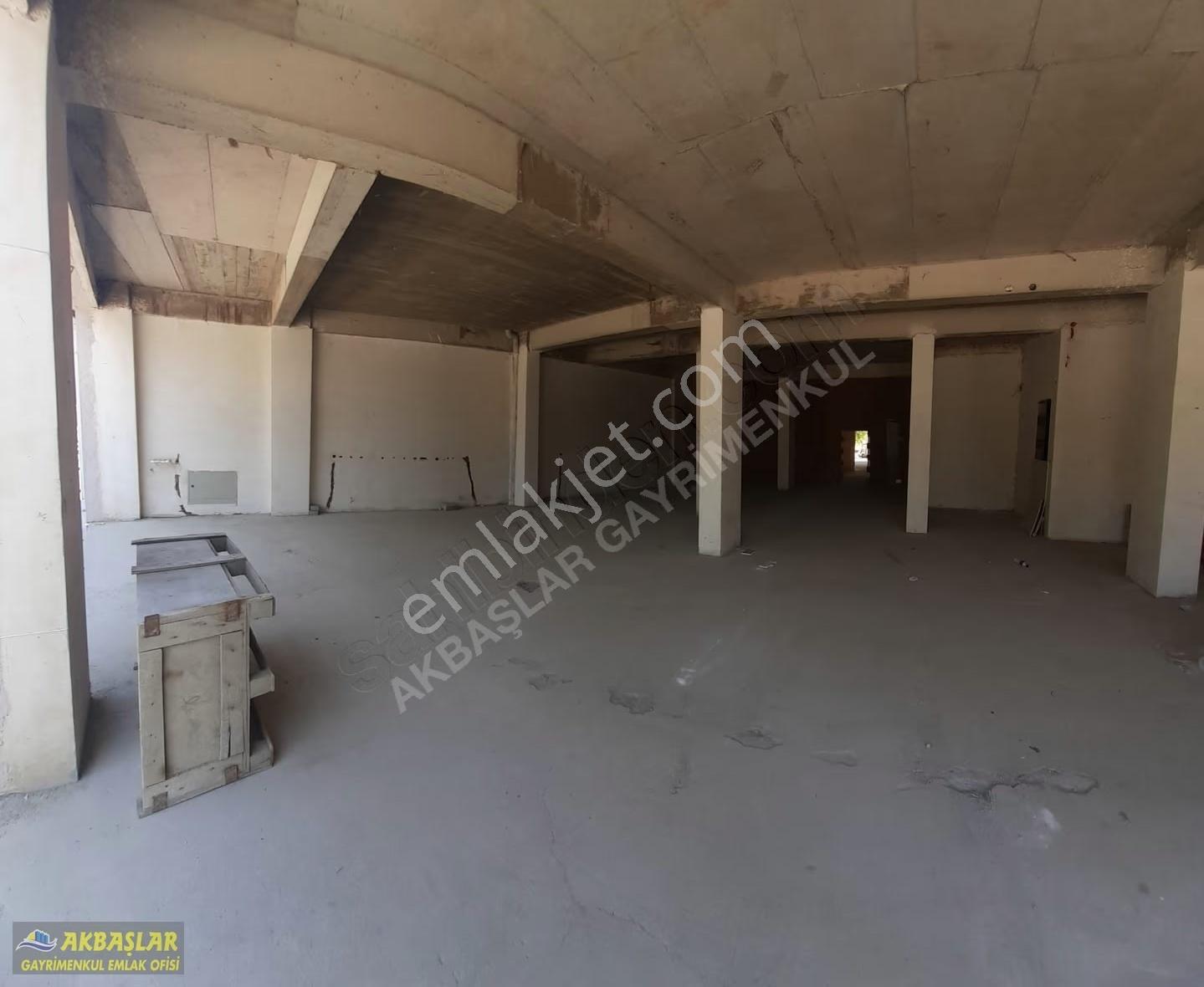 Akbaşlar Gayrimenkulden Cerrah Meydan Kiralık Çift Cephe İşyeri - Görsel 7