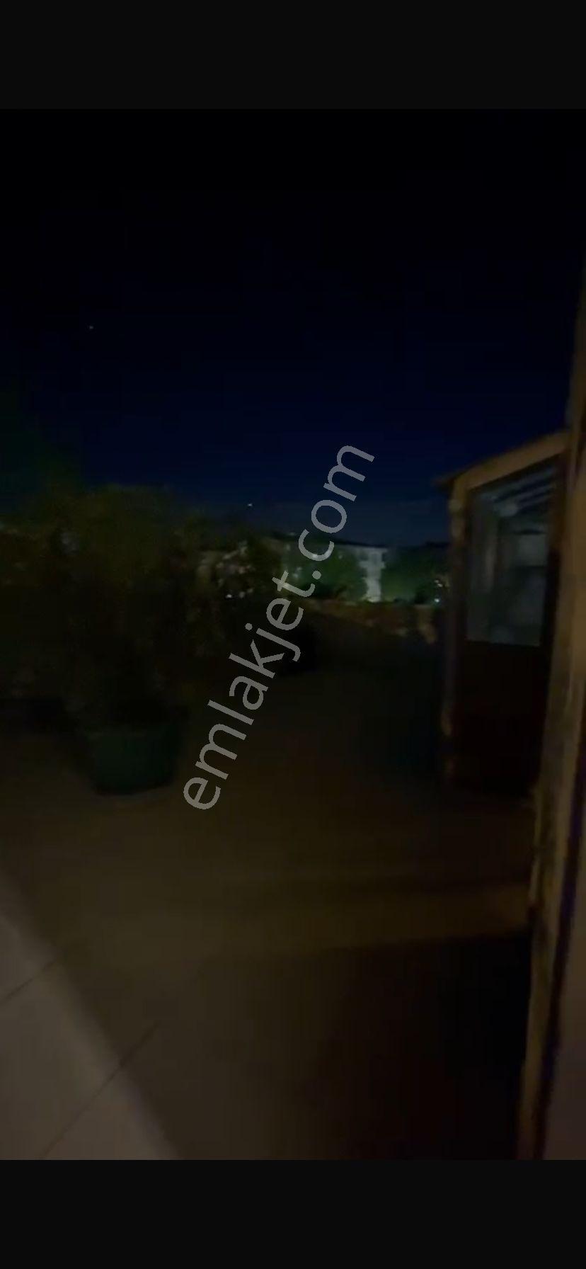 Esenyurt Merkezde Sitede Teraslı 3+1 Daire - Görsel 17