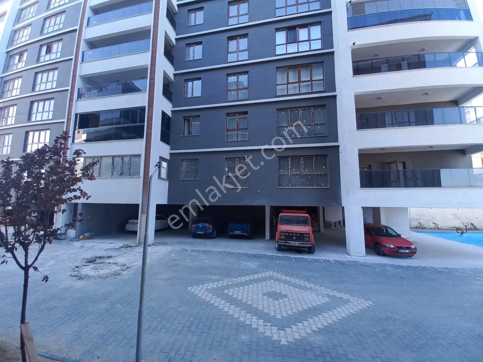 Fahri Korutürkte Park Valley Towersda Satılık 3+1 Daire - Görsel 34