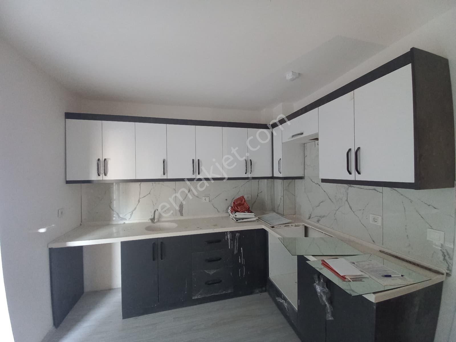 Fahri Korutürkte Park Valley Towersda Satılık 3+1 Daire - Görsel 3