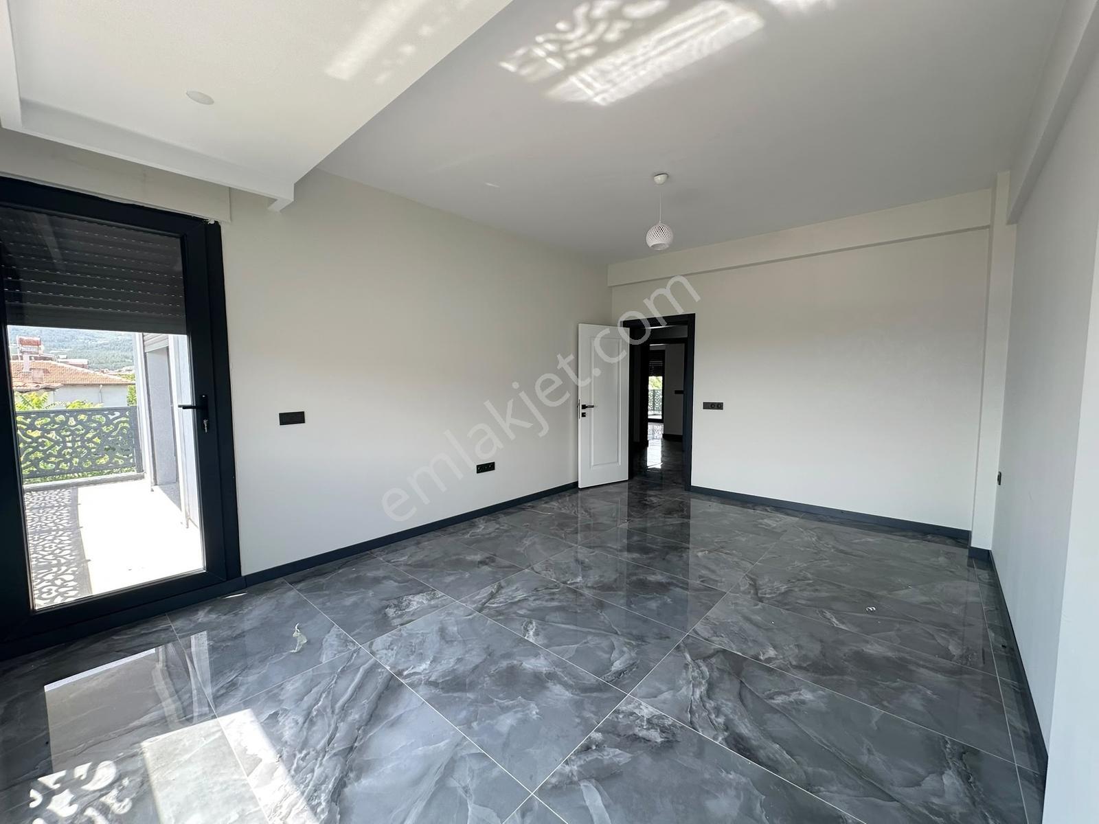 Adalet Mahallesine Komşu 5+1 340 M2 Satılık Müstakil - Görsel 16
