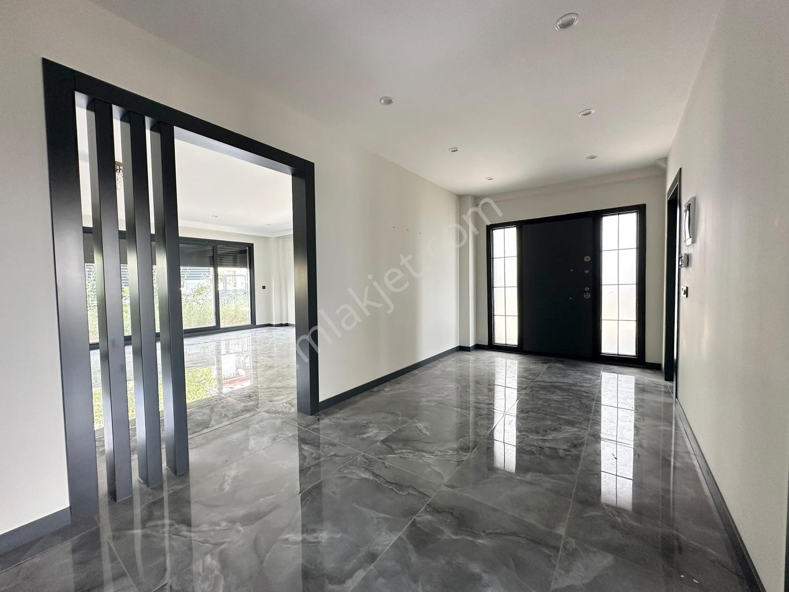 Adalet Mahallesine Komşu 5+1 340 M2 Satılık Müstakil - Görsel 6