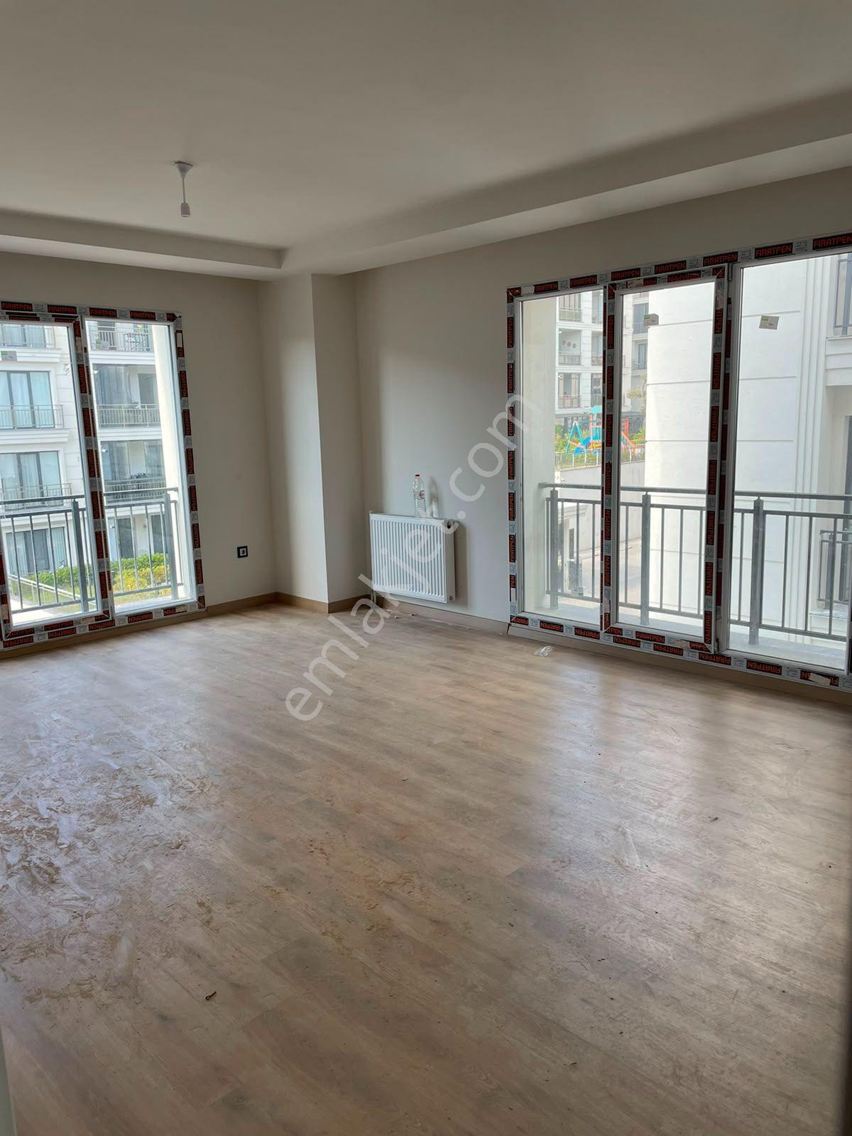 Büyükçekmece Atatürk Mah Sıfır Ultra Lüks Butik Sitede 3+1 Acil Satılık Daire