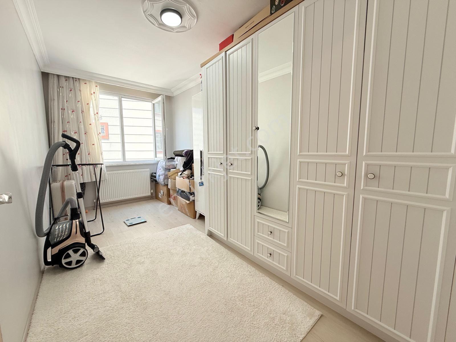 Alibeyköy / Çırçır Mahallesin'de M7 Metroya Yakın 2+1/ 90 M2 Kat/3 - Görsel 17