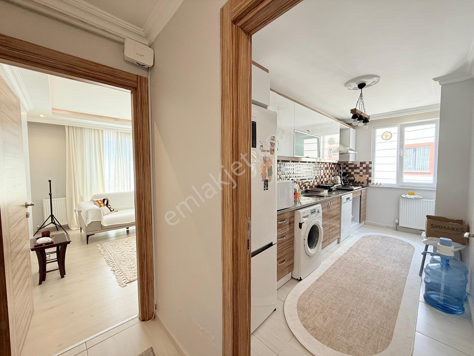 Alibeyköy / Çırçır Mahallesin'de M7 Metroya Yakın 2+1/ 90 M2 Kat/3 - Görsel 9