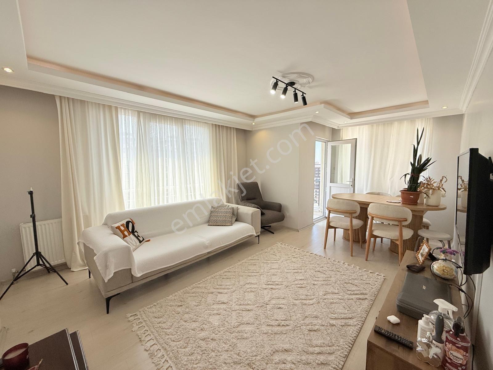 Alibeyköy / Çırçır Mahallesin'de M7 Metroya Yakın 2+1/ 90 M2 Kat/3 - Görsel 7
