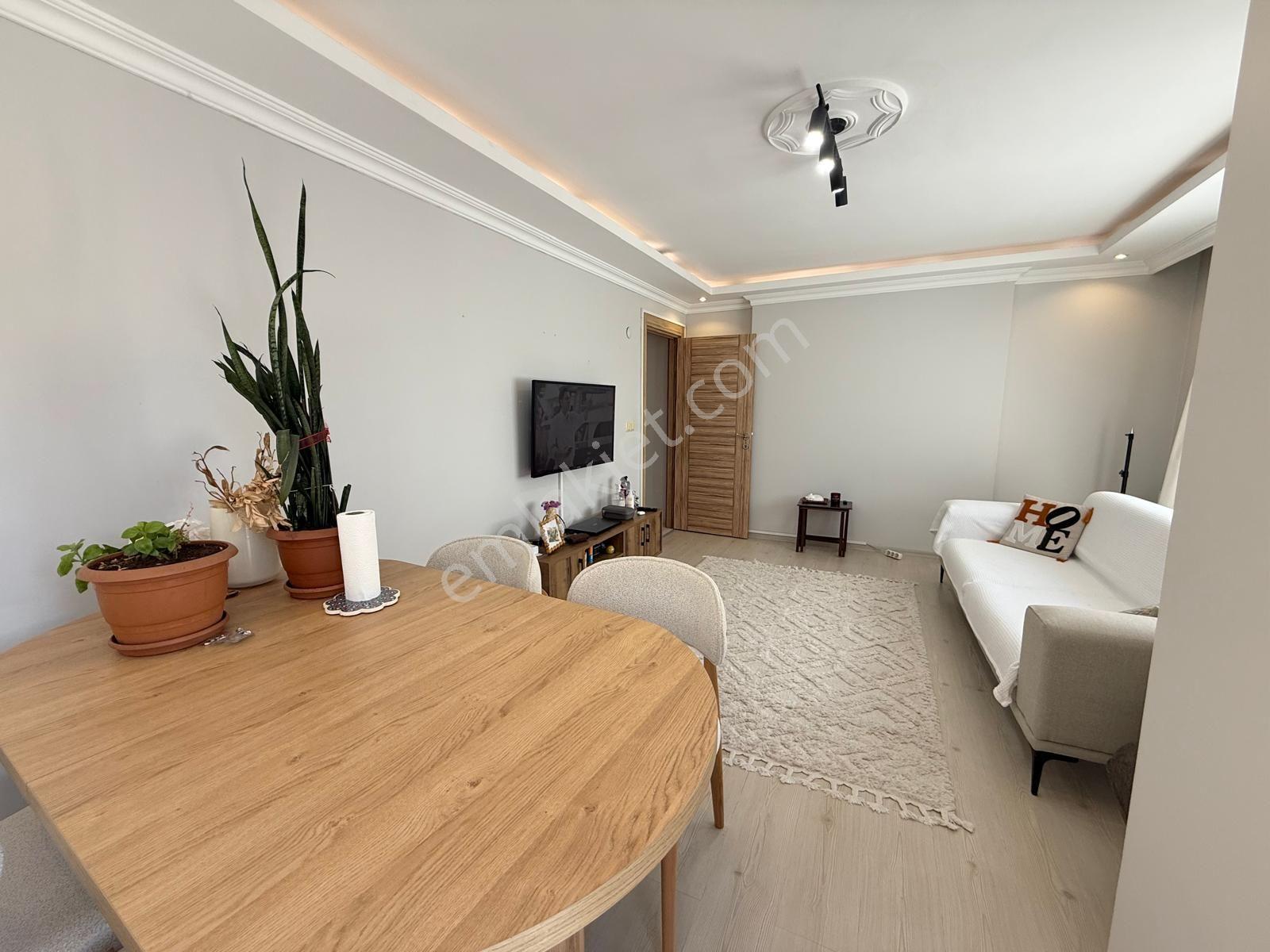 Alibeyköy / Çırçır Mahallesin'de M7 Metroya Yakın 2+1/ 90 M2 Kat/3 - Görsel 5